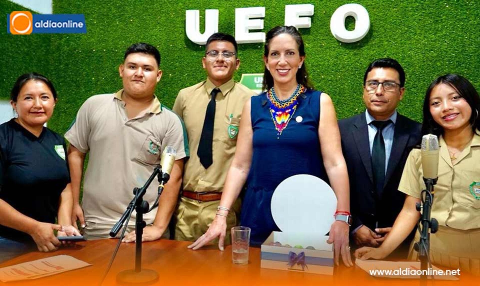 MINISTRA DE EDUCACIÓN PROMUEVE VALORES CÍVICOS Y EDUCATIVOS EN SU VISITA A PASTAZA