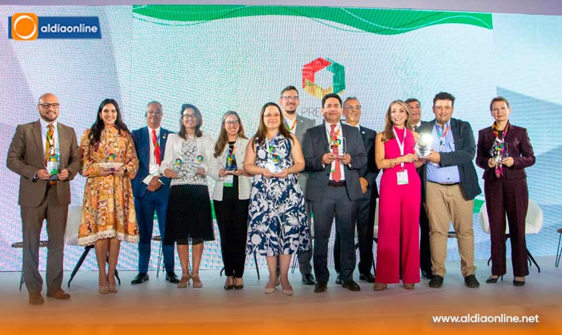 LA CFN OBTIENE PREMIO INTERNACIONAL POR IMPULSAR EL FINANCIAMIENTO PARA LA MUJER ECUATORIANA  