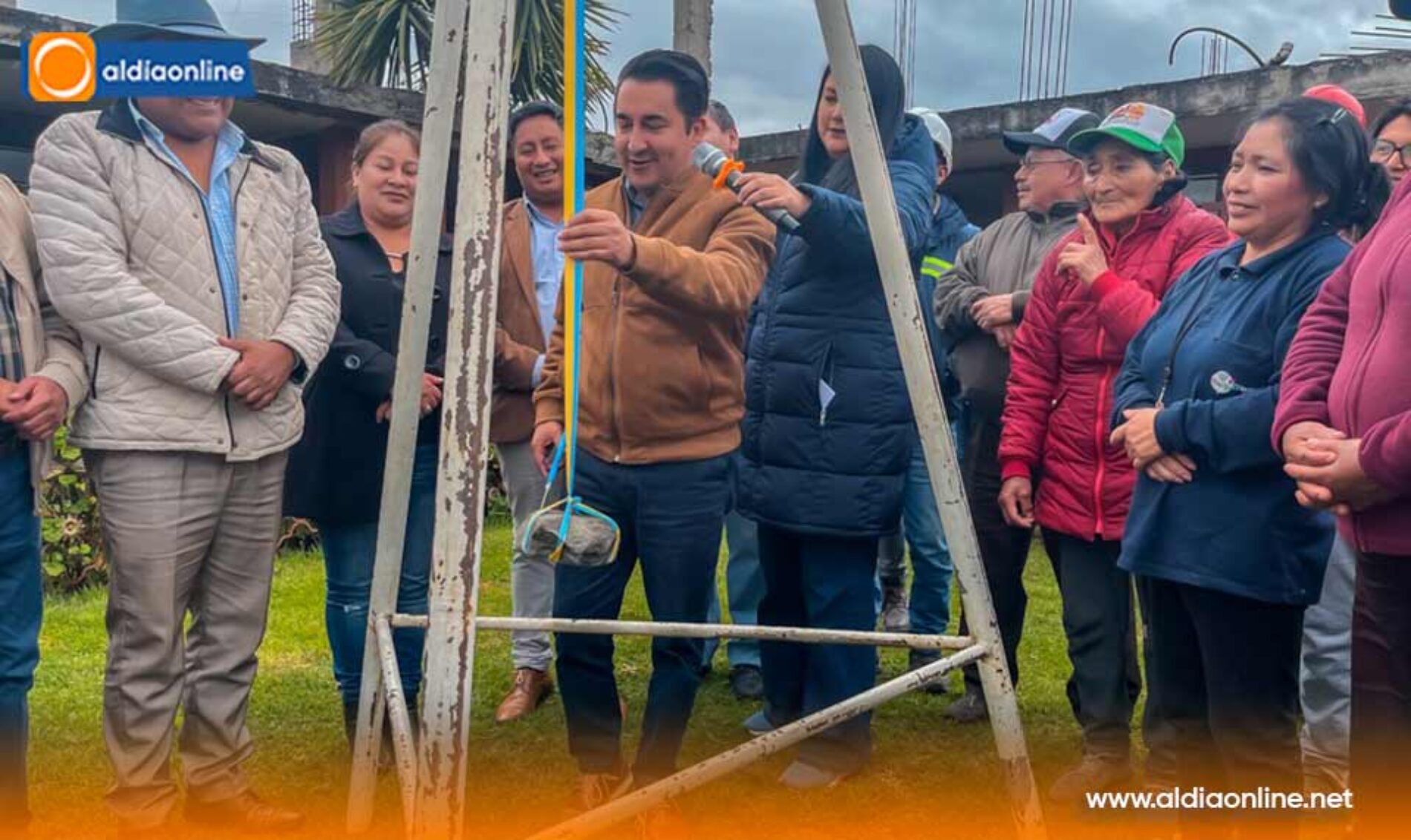 MUNICIPIO DE LATACUNGA INICIA MEJORAMIENTO DE VÍAS EN LA PARROQUIA JOSEGUANGO BAJO