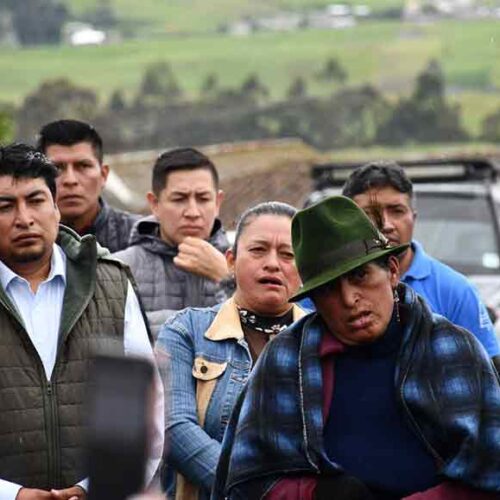 ALCALDÍA DE SALCEDO ENTREGA TRABAJOS DE BACHEO CARRETERA SALCEDO-TENA