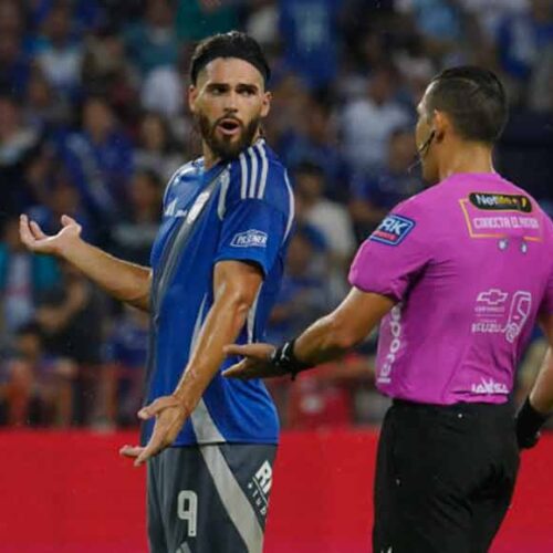 JOAO QUIÑÓNEZ Y FACUNDO CASTELLI, JUGADORES DE EMELEC, SE DISCULPAN TRAS HABER SIDO EXPULSADOS ANTE EL NACIONAL