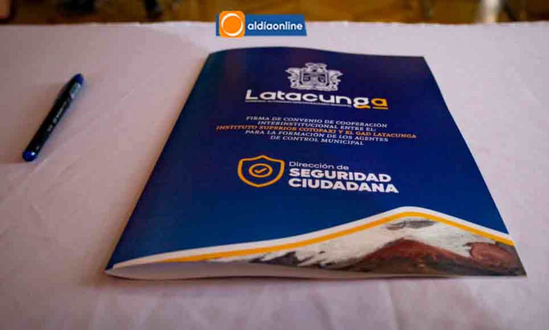 FIRMA DE CONVENIO PARA FORTALECER CAPACIDADES DE LOS AGENTES MUNICIPALES DE LATACUNGA