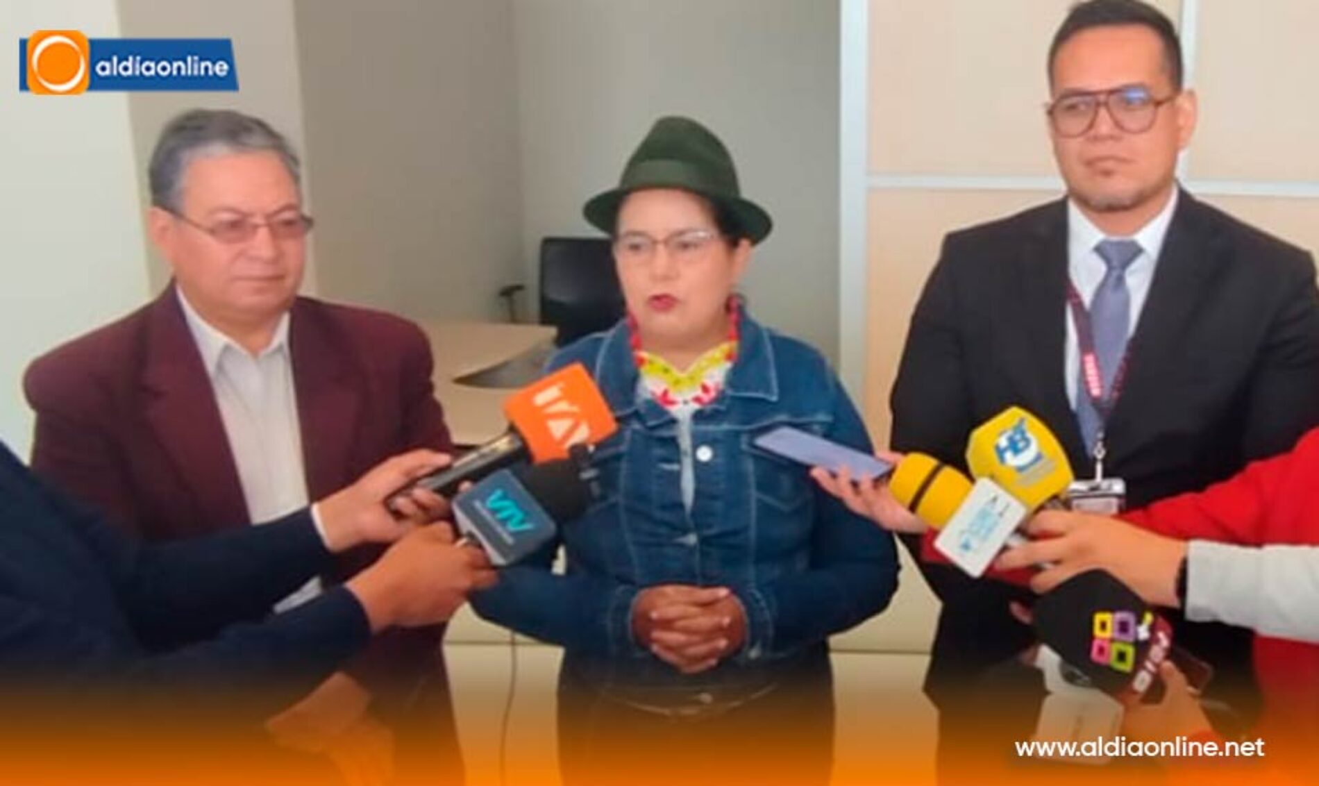 PREFECTURA  Y DAC  APLAZAN FIRMA  DE CARTA DE ENTENDIMIENTO PARA  ADMINISTRACIÓN DE AEROPUERTO  COTOPAXI   (VIDEOS)