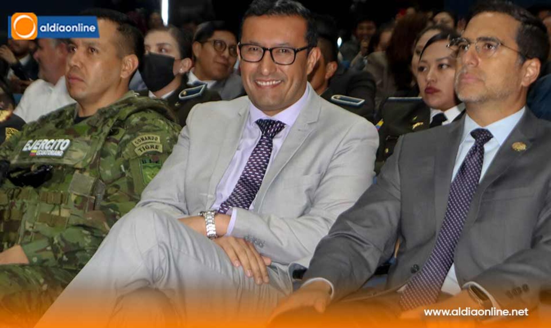 GOBERNADOR DE COTOPAXI PARTICIPÓ DE LA SESIÓN ORDINARIA DE LA FUNCIÓN DE TRANSPORTE Y CONTROL SOCIAL