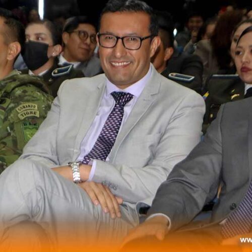 GOBERNADOR DE COTOPAXI PARTICIPÓ DE LA SESIÓN ORDINARIA DE LA FUNCIÓN DE TRANSPORTE Y CONTROL SOCIAL