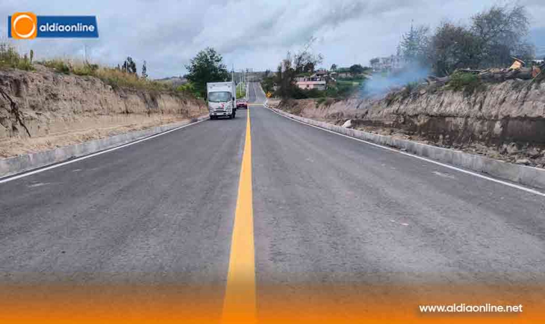 ALCALDÍA DE SALCEDO INAUGURA LA VÍA NÚMERO 24 EN LA ZONA DE EL CANAL Y SE VIENE MÁS ASFALTADOS