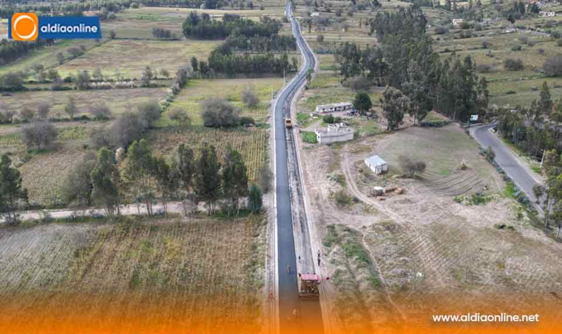 PREFECTURA DE COTOPAXI, INVIERTE 550 MIL DÓLARES EN EL ASFALTADO DE LA VÍA SAN MARCOS, CHITAN, MIRAFLORES, DE LA PARROQUIA JUAN MONTALVO