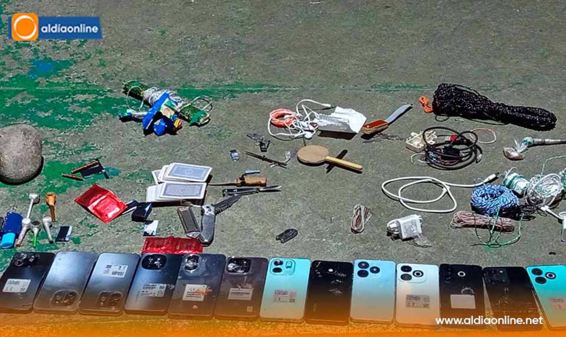 EJÉRCITO ECUATORIANO REALIZA OPERATIVOS DE CONTROL DENTRO DEL CPL COTOPAXI DECOMISANDO OBJETOS PROHIBIDOS