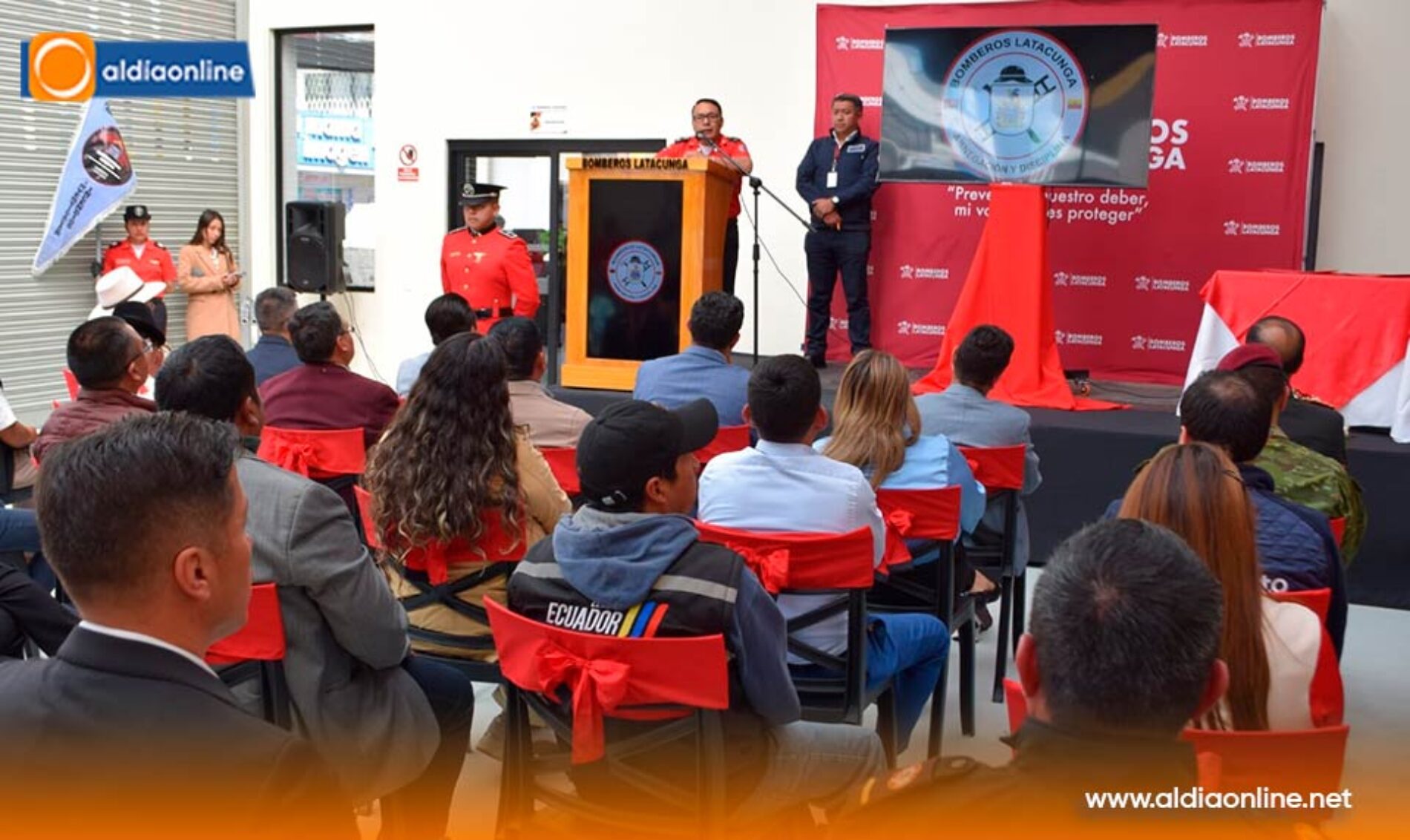 CUERPO DE BOMBEROS DE LATACUNGA PONE EN FUNCIONAMIENTO LA NUEVA “SALA DE SITUACIÓN, MONITOREO Y CRISIS”.(VIDEO)