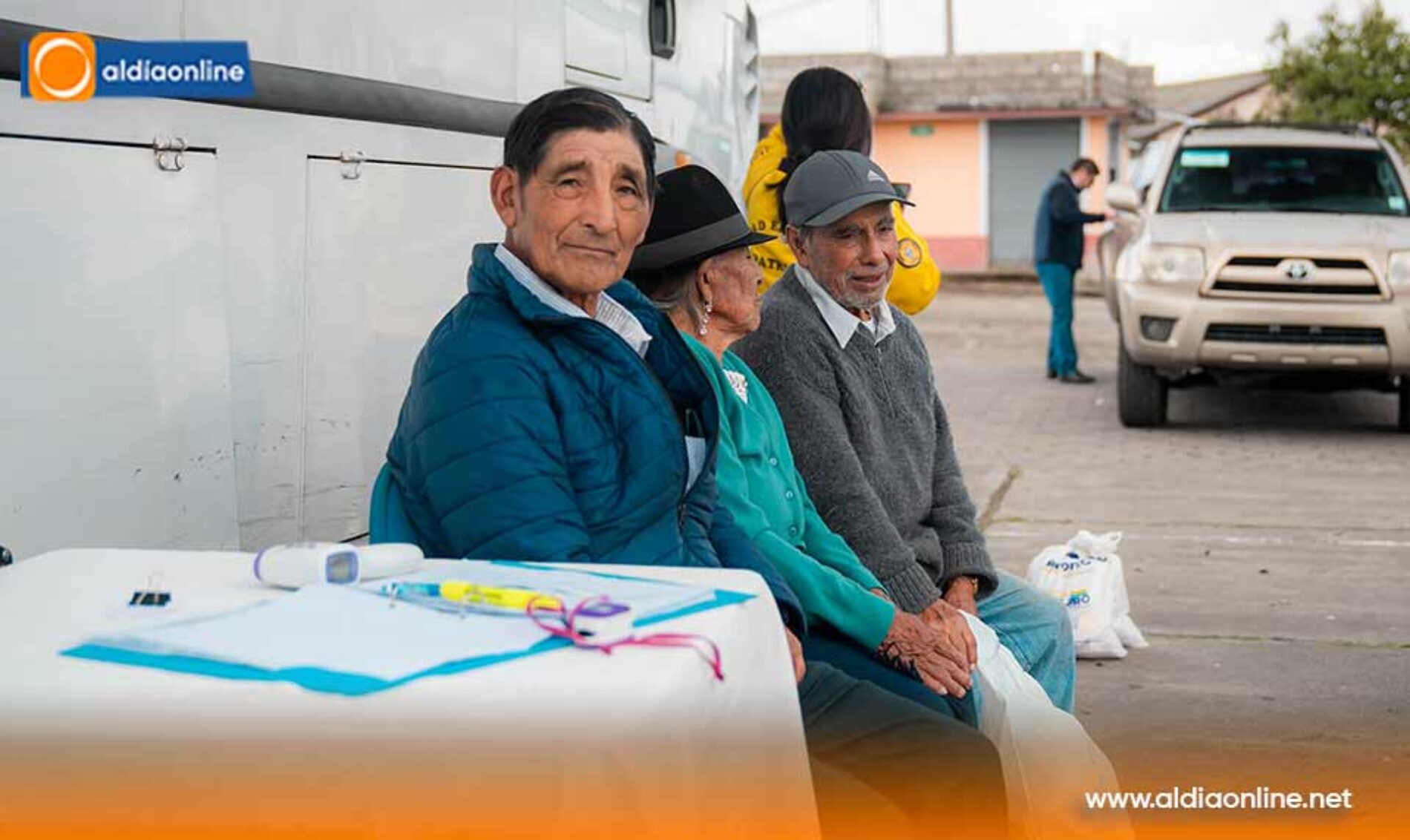 PATRONATO MUNICIPAL DE LATACUNGA RINDIÓ HOMENAJE A LOS PADRES DE LA PARROQUIA PASTOCALLE CON ATENCIÓN MÉDICA POR SU DÍA CLÁSICO