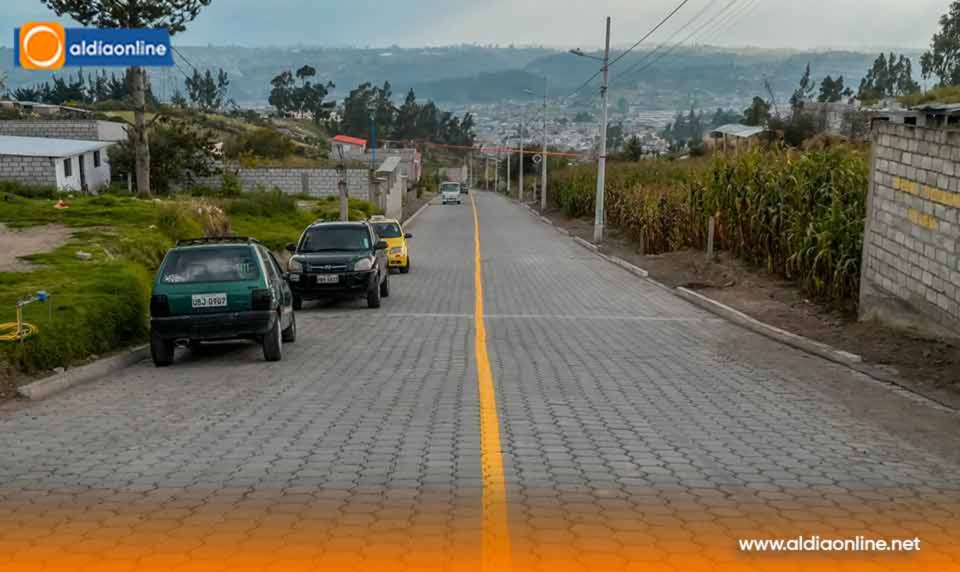 ALCALDE DE LATACUNGA INAUGURÓ ADOQUINADO DE LA CALLE ATACAZO UBICADA EN EL SECTOR LA LAGUNA