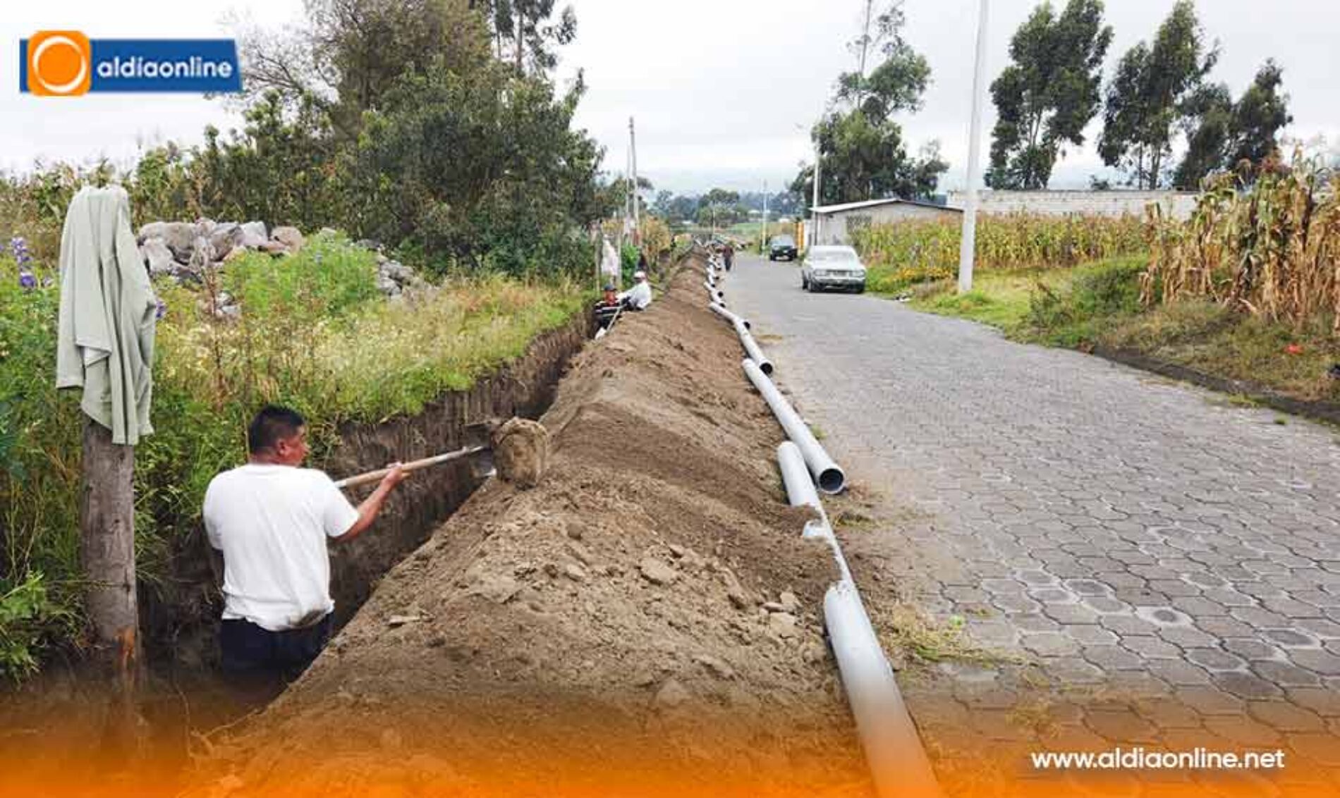LA PREFECTURA DE COTOPAXI, CONTINÚA MEJORANDO EL SISTEMA DE RIEGO EN MULALÓ