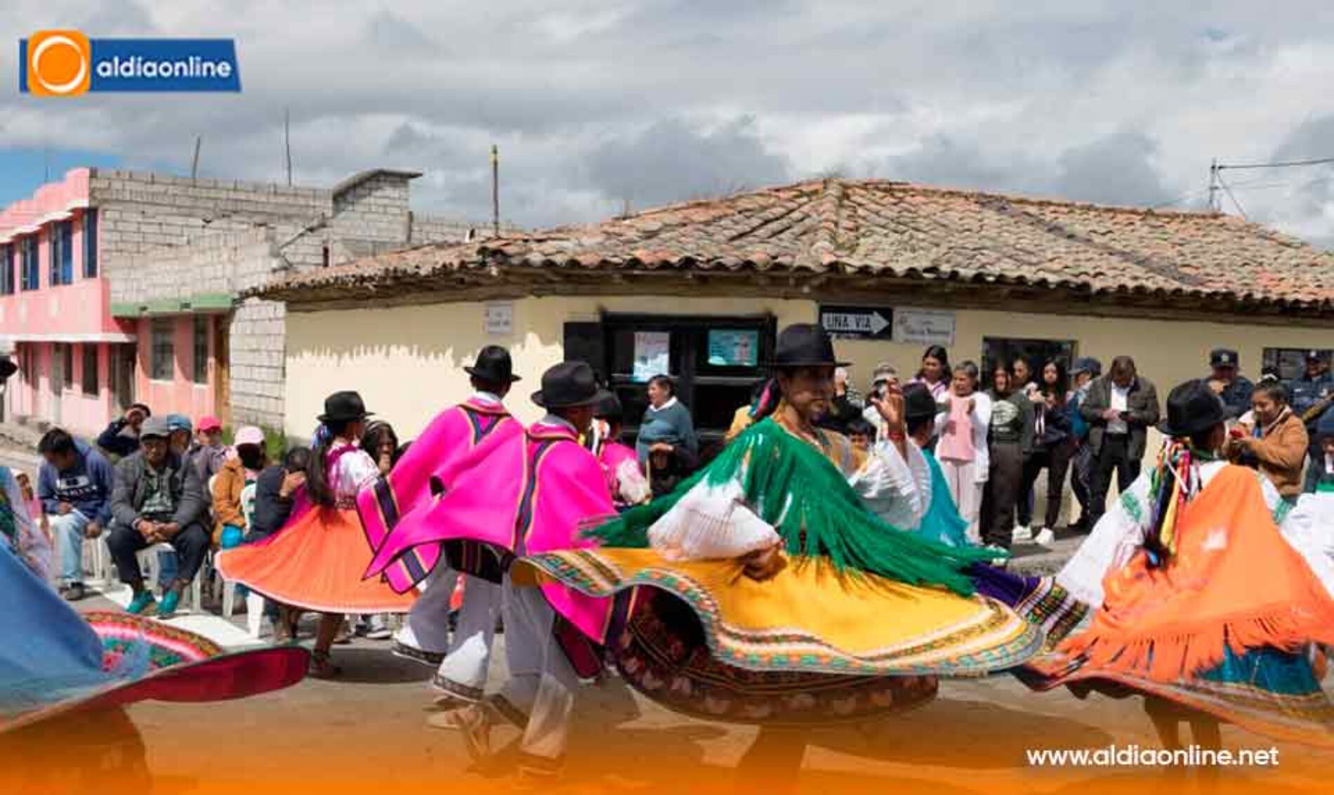 GUAYTACAMA IMPULSA SU DESARROLLO CON VÍAS ADOQUINADAS