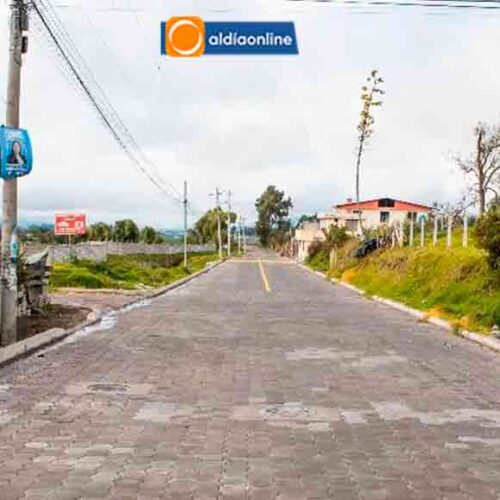 GUAYTACAMA IMPULSA SU DESARROLLO CON VÍAS ADOQUINADAS