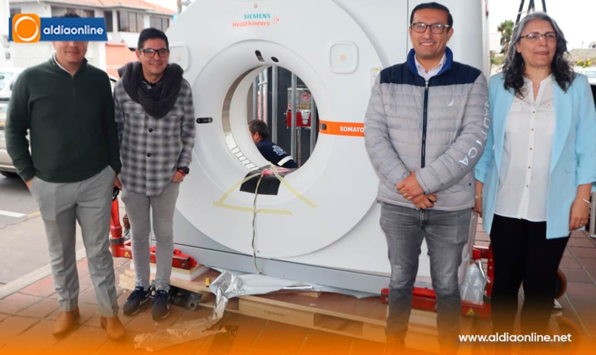 LLEGÓ TOMÓGRAFO MARCA SIEMENS CON INVERSIÓN DE 502 MIL DÓLARES AL HOSPITAL IESS LATACUNGA