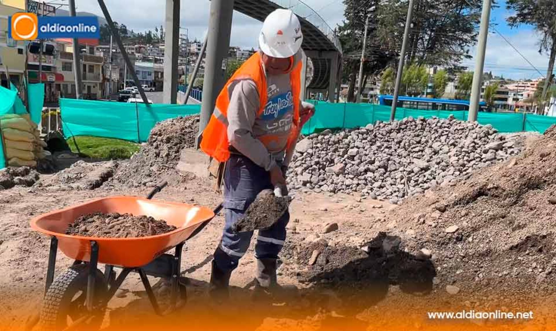 CONTINÚAN TRABAJOS EN EL PARQUE LINEAL LA LAGUNA PARA RECUPERAR UN ESPACIO CLAVE PARA LATACUNGA.(VIDEO)