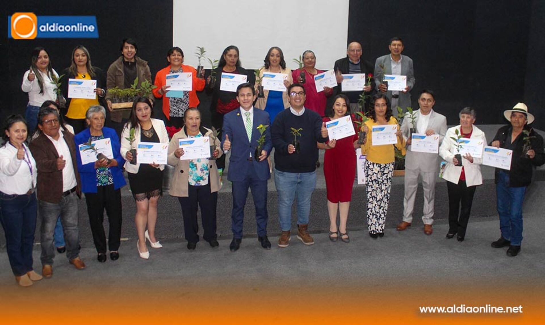 PRODUCTORES DE LA ASOCIACIÓN LOS VERGELES DE SALCEDO SE GRADUARON EN EL MANEJO SOSTENIBLE DE PLANTACIONES FORESTALES