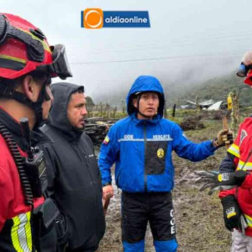DESLIZAMIENTO EN EL TAMBO -PAPALLACTA DEJA PERSONAS EN LA ORFANDAD  Y BUSCAN POSIBLES VÍCTIMAS