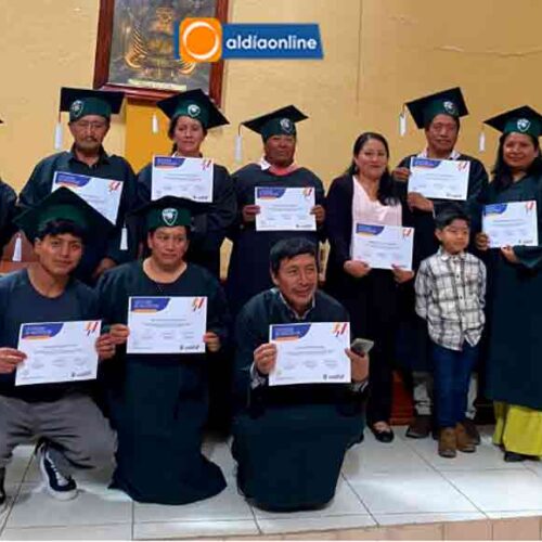 PRODUCTORES DE COTOPAXI RECIBEN TÍTULOS DE PROPIEDAD, PERSONALIDAD JURÍDICA, SELLO Y CERTIFICADOS AFC