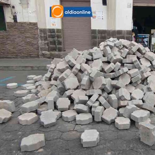 ARRANCÓ INTERVENSIÓN VIAL POR MUNICIPIO DE LATACUNGA Y SERÁ POR 35 DÍAS LABORABLES (VIDEO)