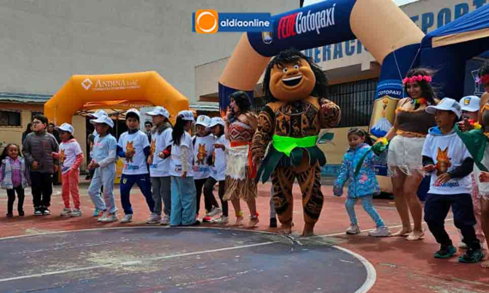 NIÑOS Y JÓVENES SE TOMARON FEDECOTOPAXI EN LA INAUGURACIÓN DE ESCUELAS VACACIONALES 2025