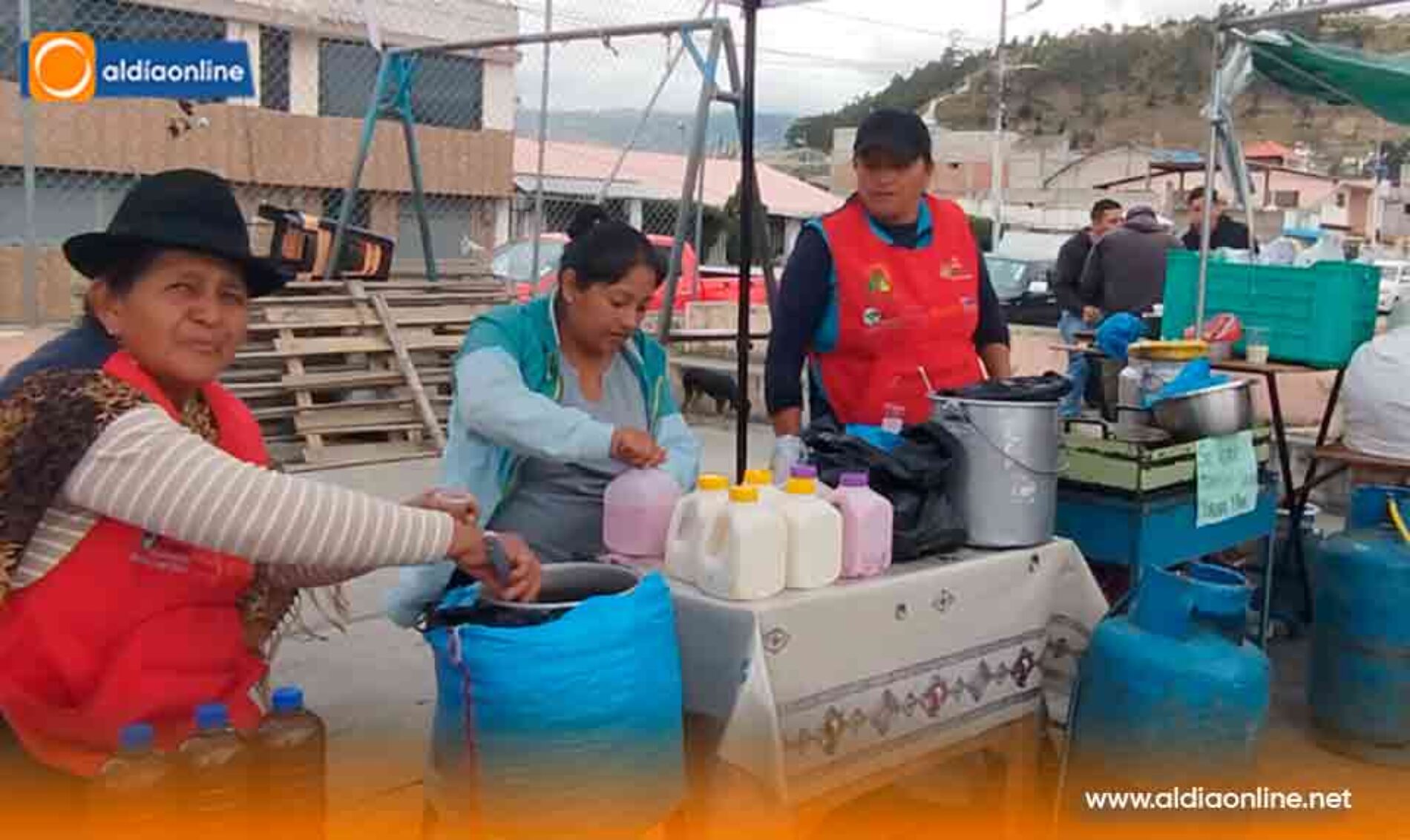 FERIA “DE LA MATA A LA OLLA” PROYECTO DE LA PREFECTURA DE COTOPAXI SE INAUGURÓ EN EL CANTÓN PUJILÍ (VIDEO)