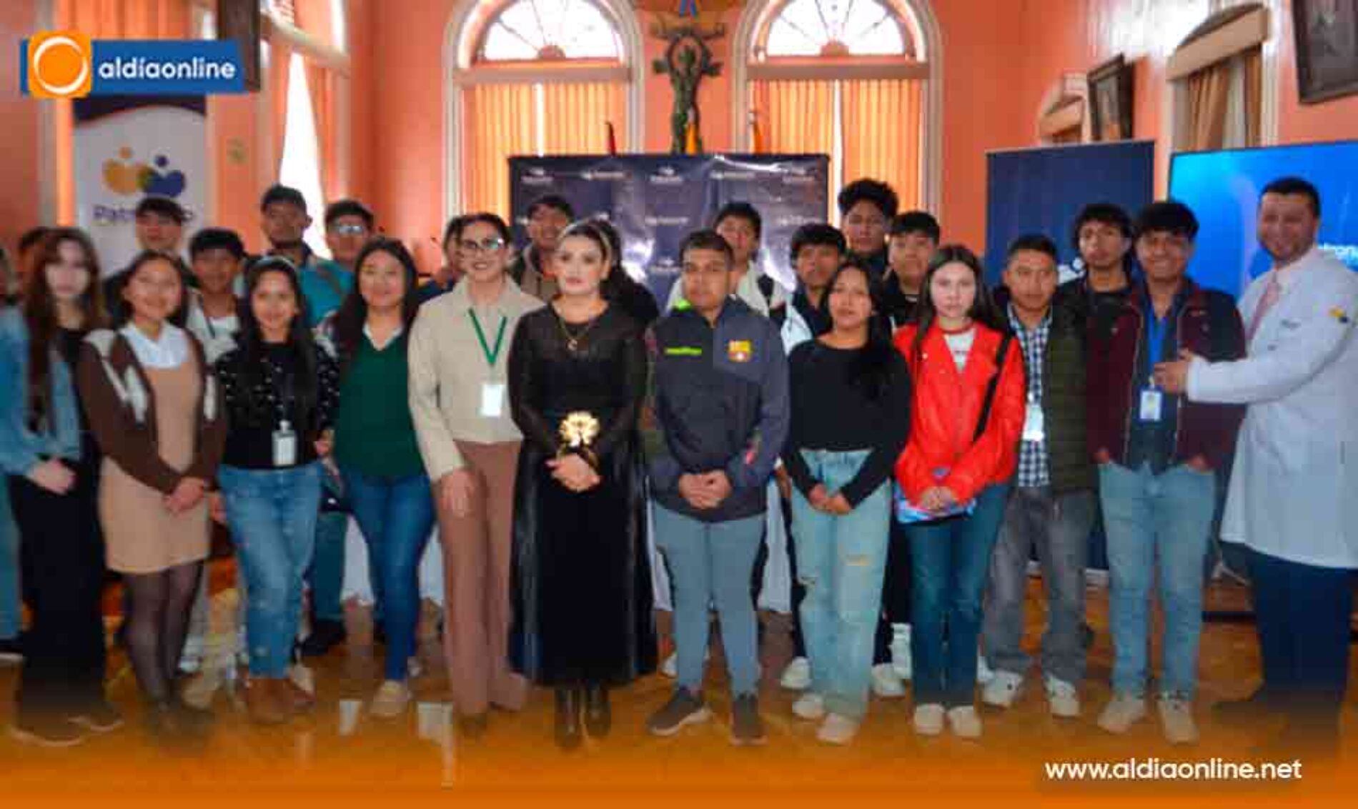 CONCURSO  “VUELVE A LATIR: IDEAS QUE CURAN, PROYECTOS QUE TRANSFORMAN” PRESENTÓ PATRONATO LATACUNGA