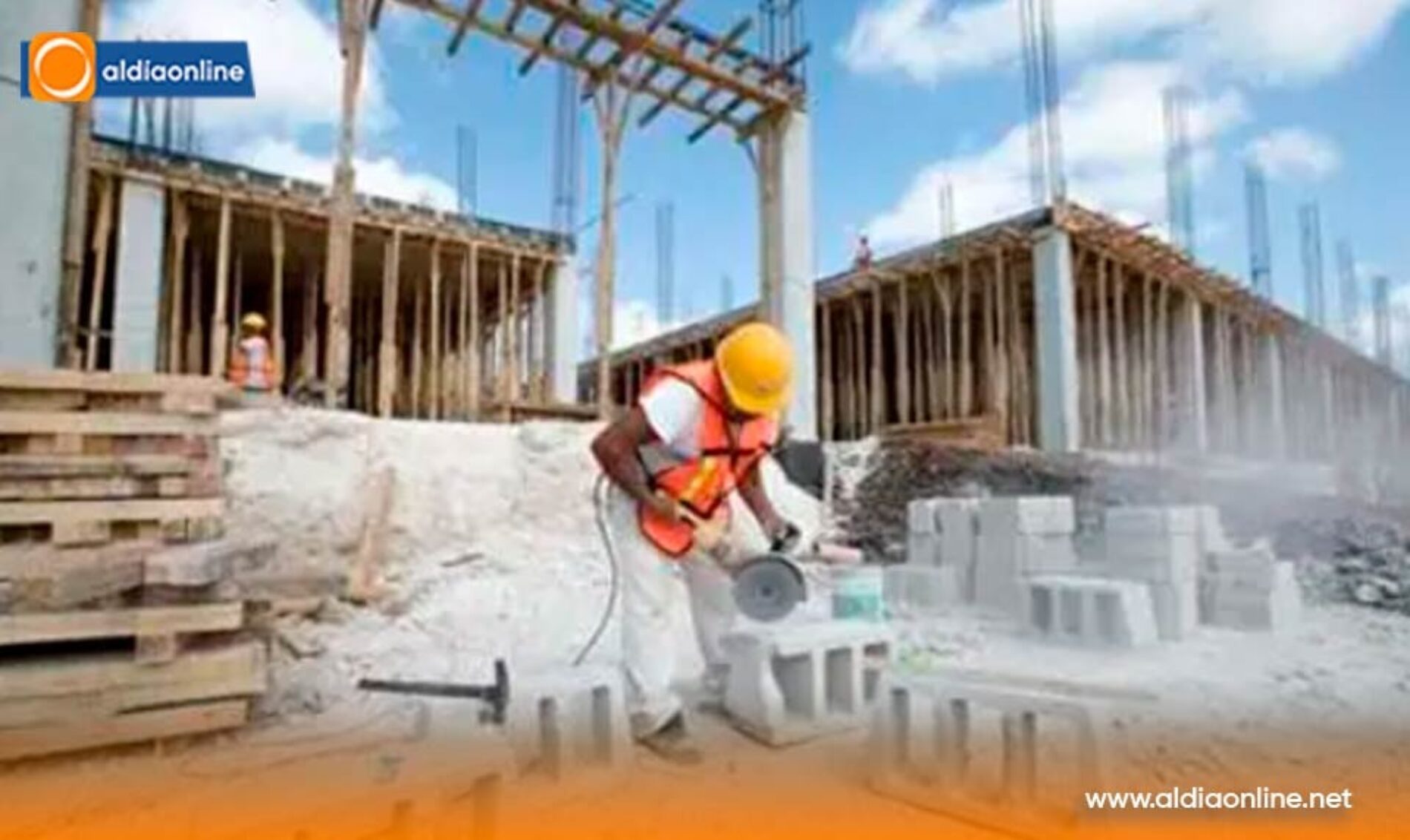 EL GADMIC SAQUISILÍ INFORMA A LA CIUDADANÍA QUE TODA EDIFICACIÓN DEBE CUMPLIR CON  LA NORMATIVA VIGENTE