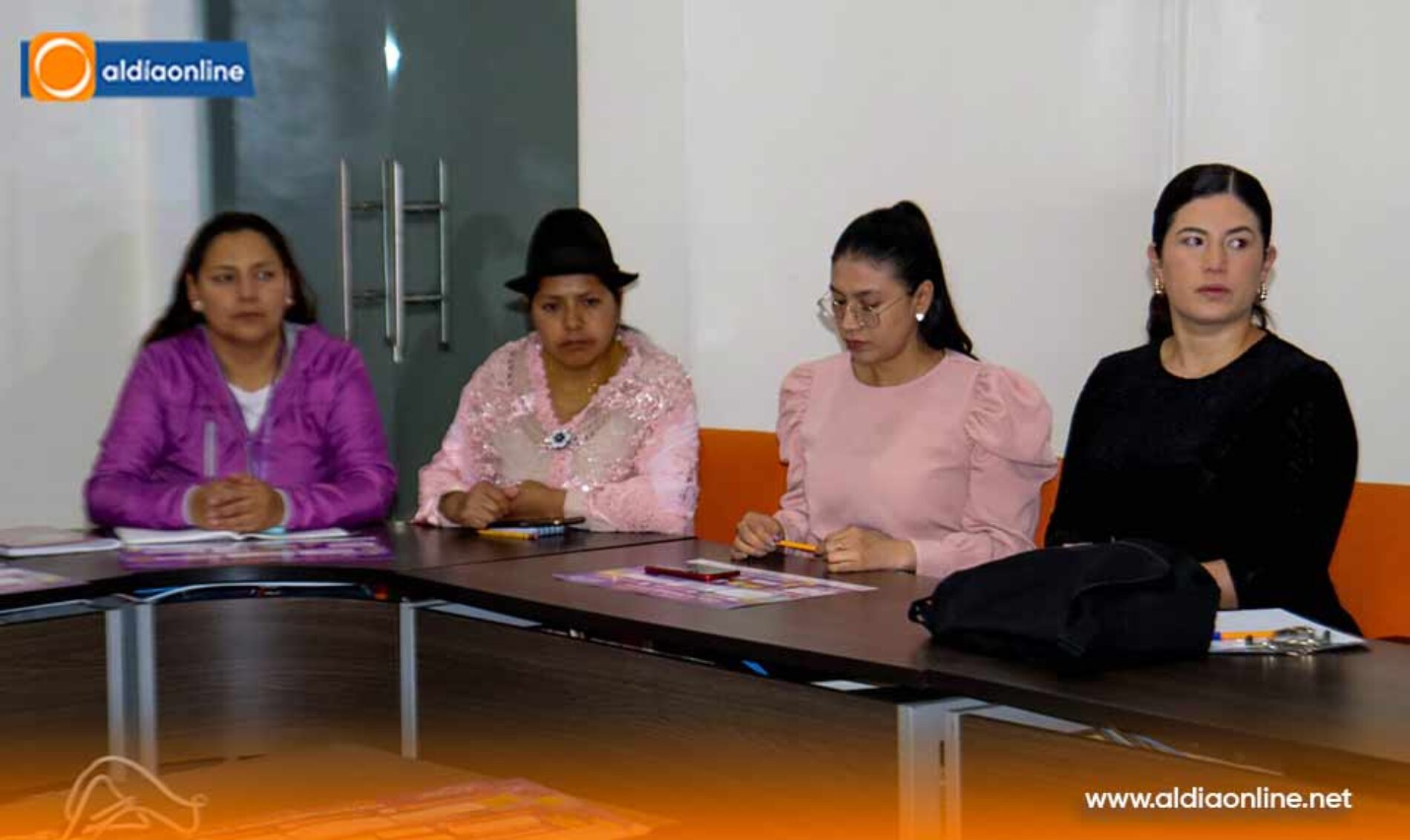 GOBERNACIÓN DE COTOPAXI PARTICIPÓ DE LA REUNIÓN RUTA DE ATENCIÓN EN CASO DE VIOLENCIA CONTRA LA MUJER