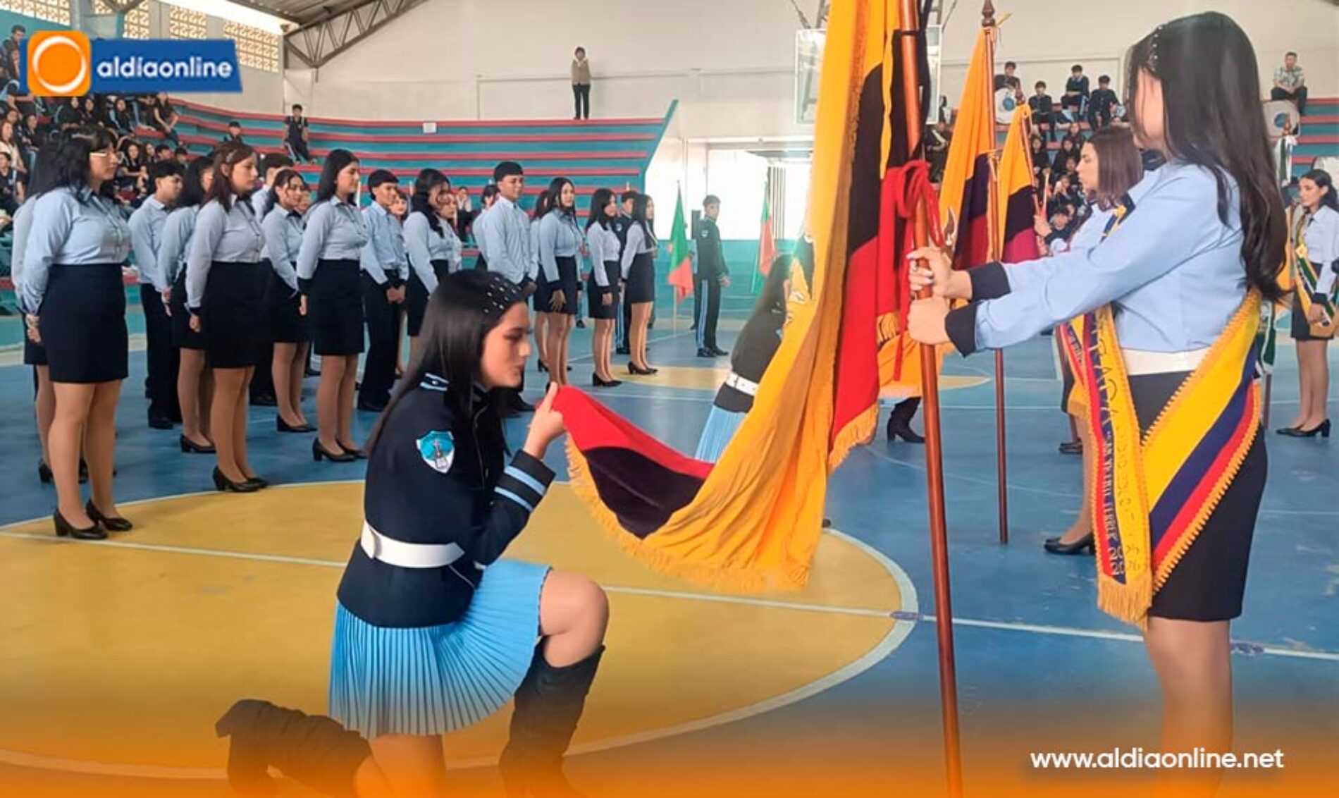 24.931 ESTUDIANTES DE LA ZONA 3 RINDEN HOMENAJE A LA BANDERA NACIONAL