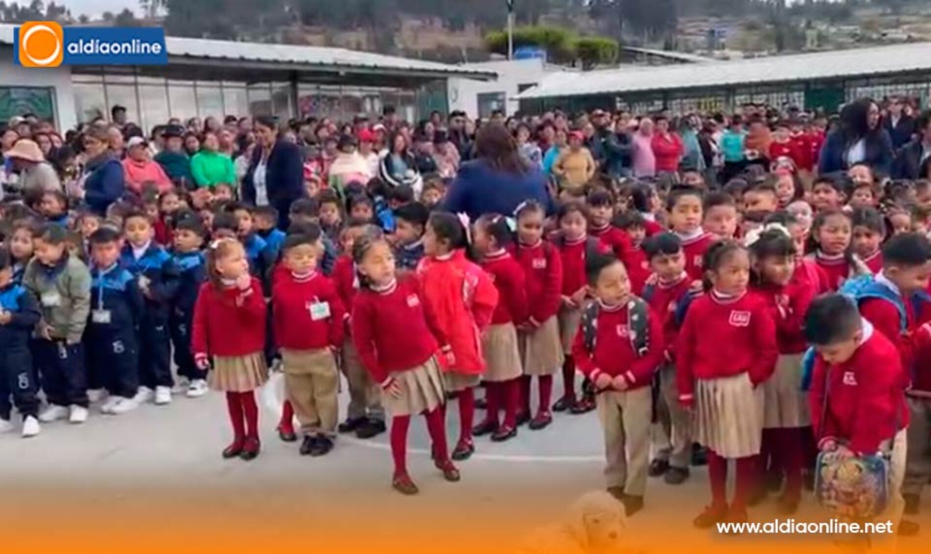 LA ESCUELA DE EDUCACIÓN BÁSICA NACIONES UNIDAS DEL CANTÓN SAQUISILÍ DIO INICIO AL  NUEVO AÑO ESCOLAR 2025-2026
