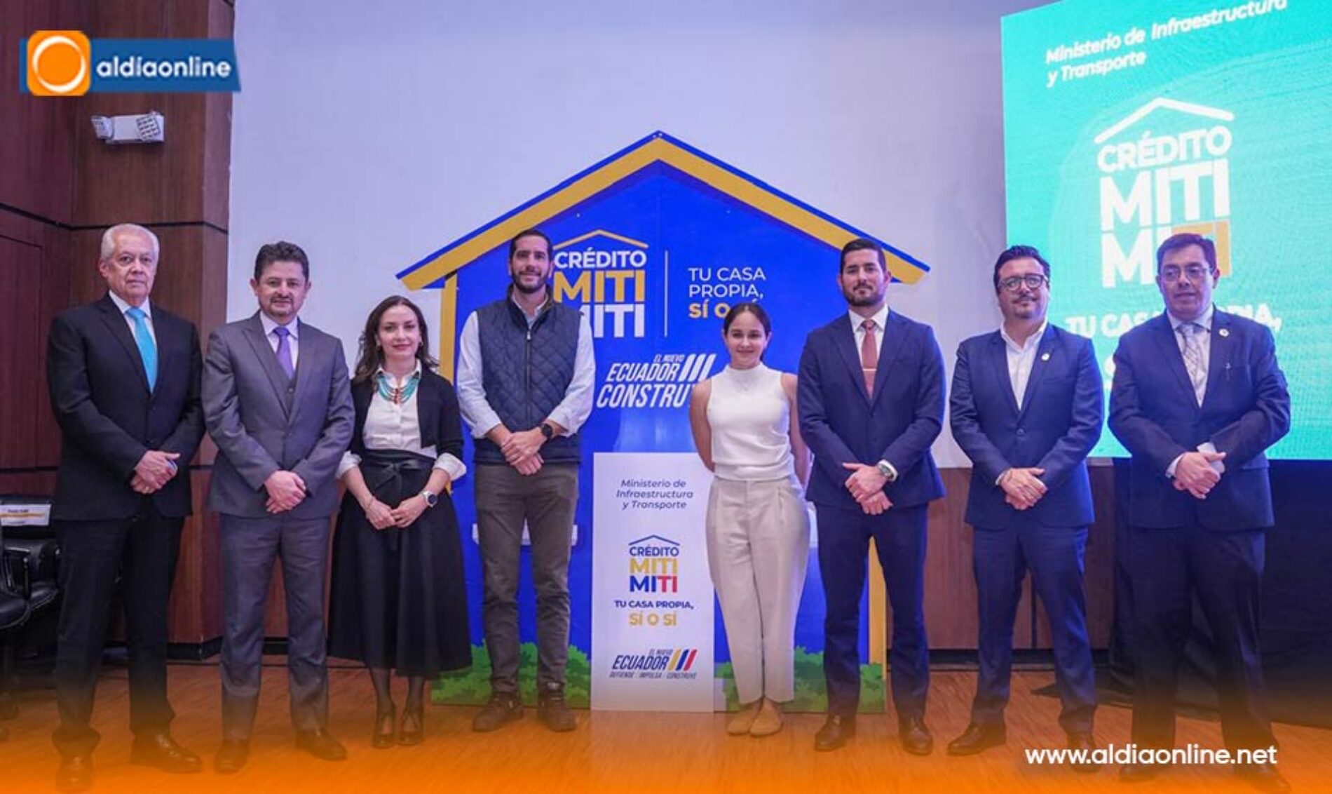 MINISTRO ROBERTO LUQUE PRESENTÓ LA NUEVA VISIÓN PARA IMPULSAR EL ACCESO A VIVIENDA SOCIAL