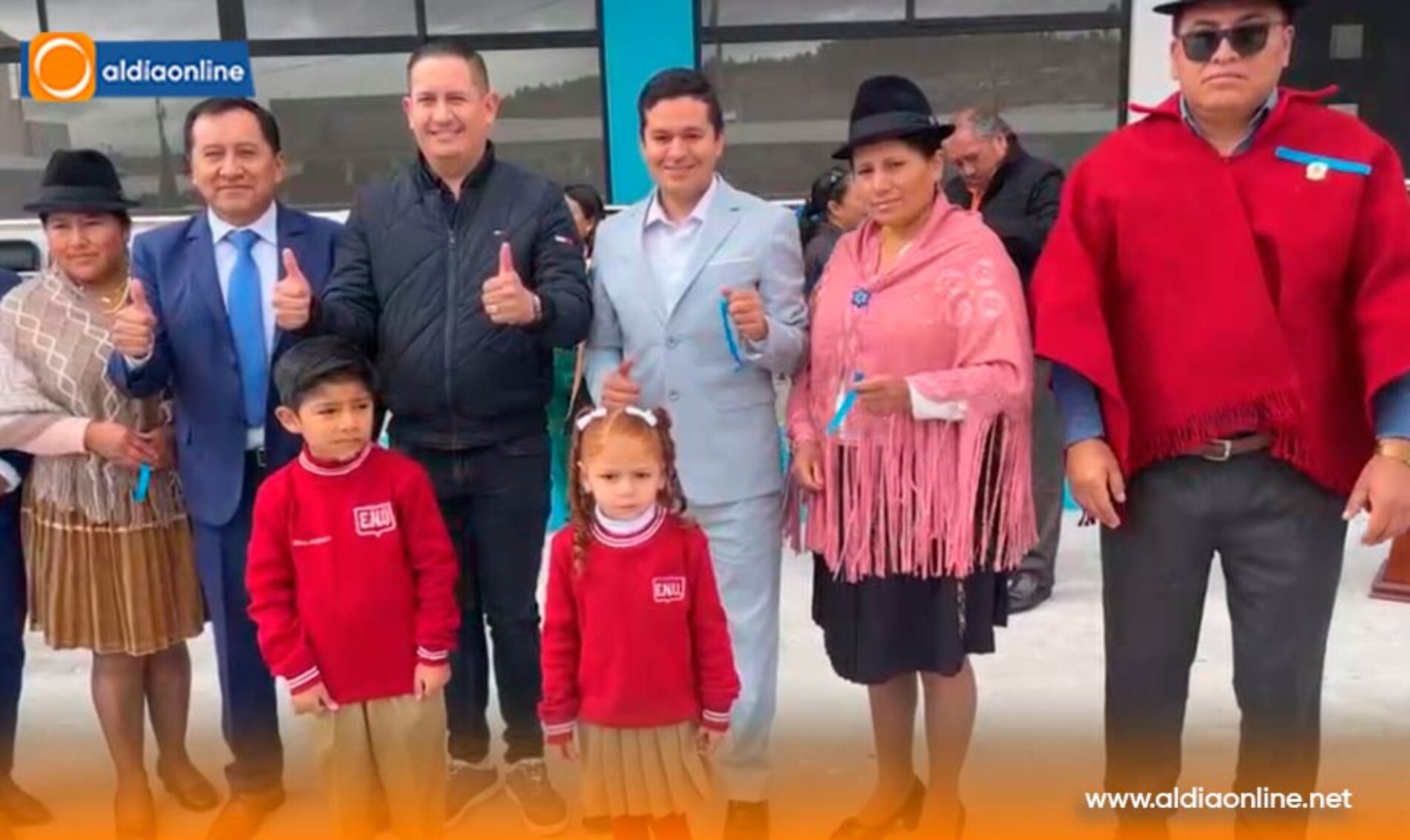 ALCALDE DE SAQUISILÍ INAUGURÓ BLOQUE DE AULAS  EN LA UNIDAD EDUCATIVA NACIONES UNIDAS