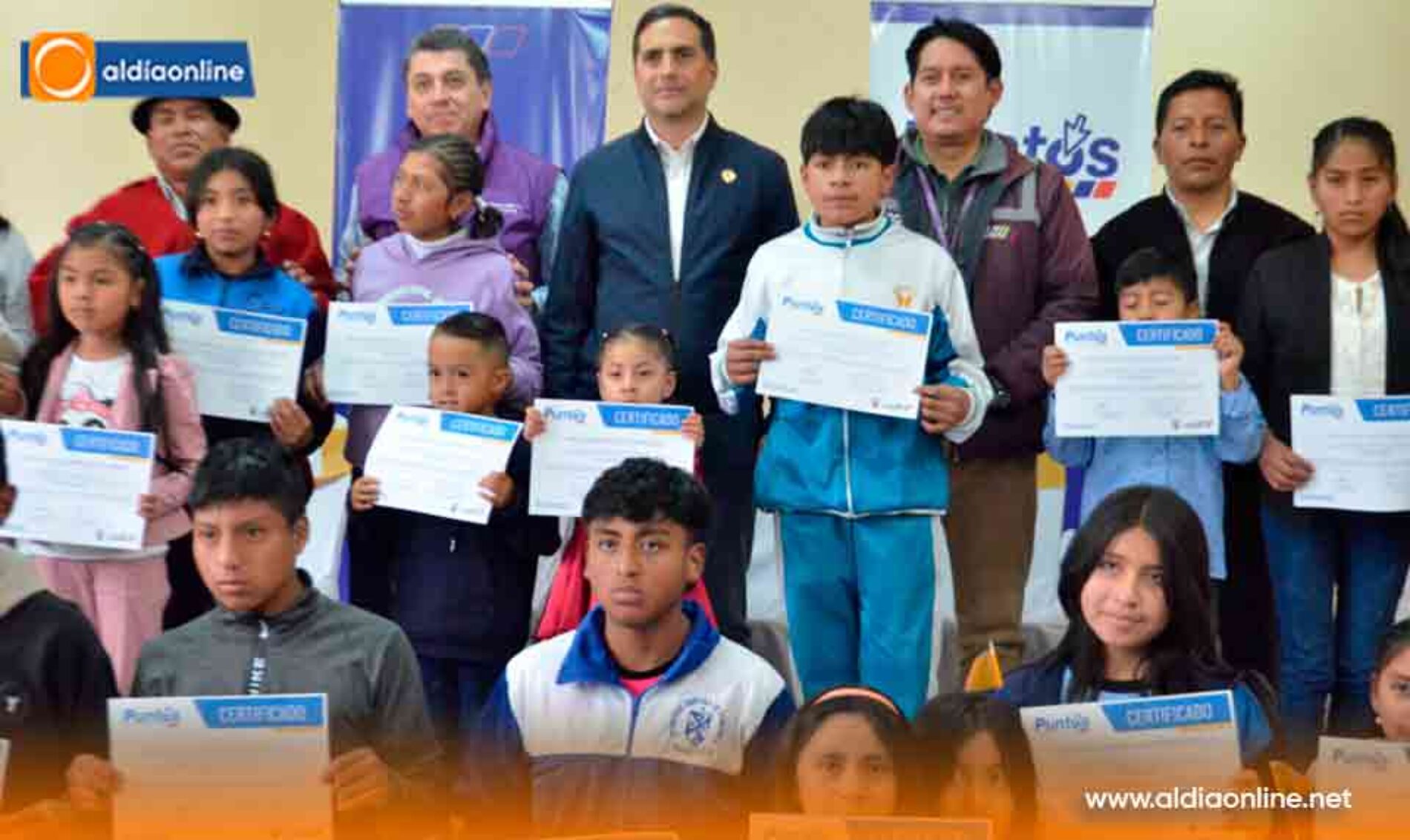 MINISTRO DE TELECOMUNICACIONES HIZO ENTREGA DE 100 CERTIFICADOS DE CAPACITACIÓN EN SAQUISILÍ (VIDEO)