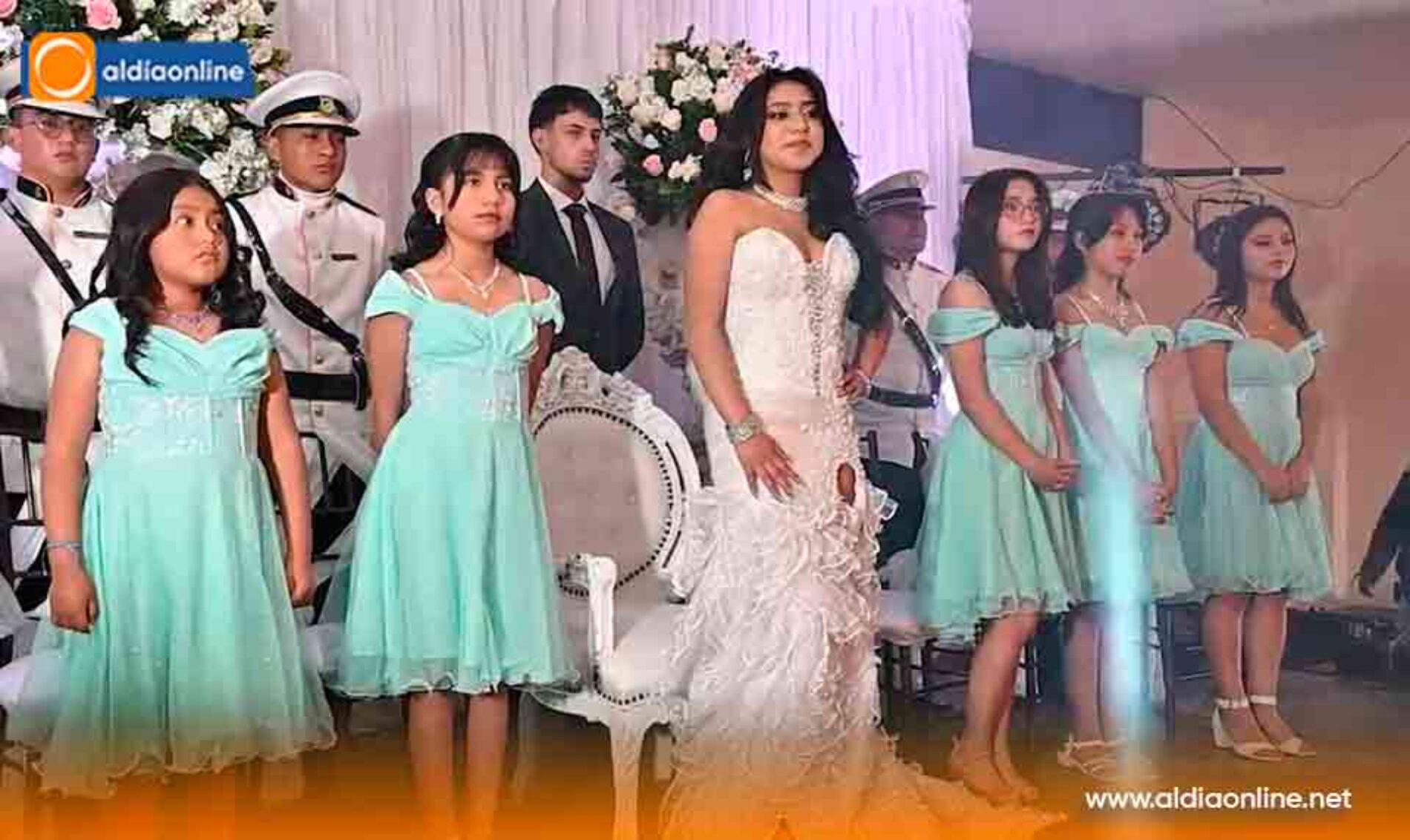 CARLA “I” REINA DEL BARRIO SAN ANTONIO 2 DEL CANTÓN SALCEDO FUE CORONADA Y EXALTADA (VIDEO)
