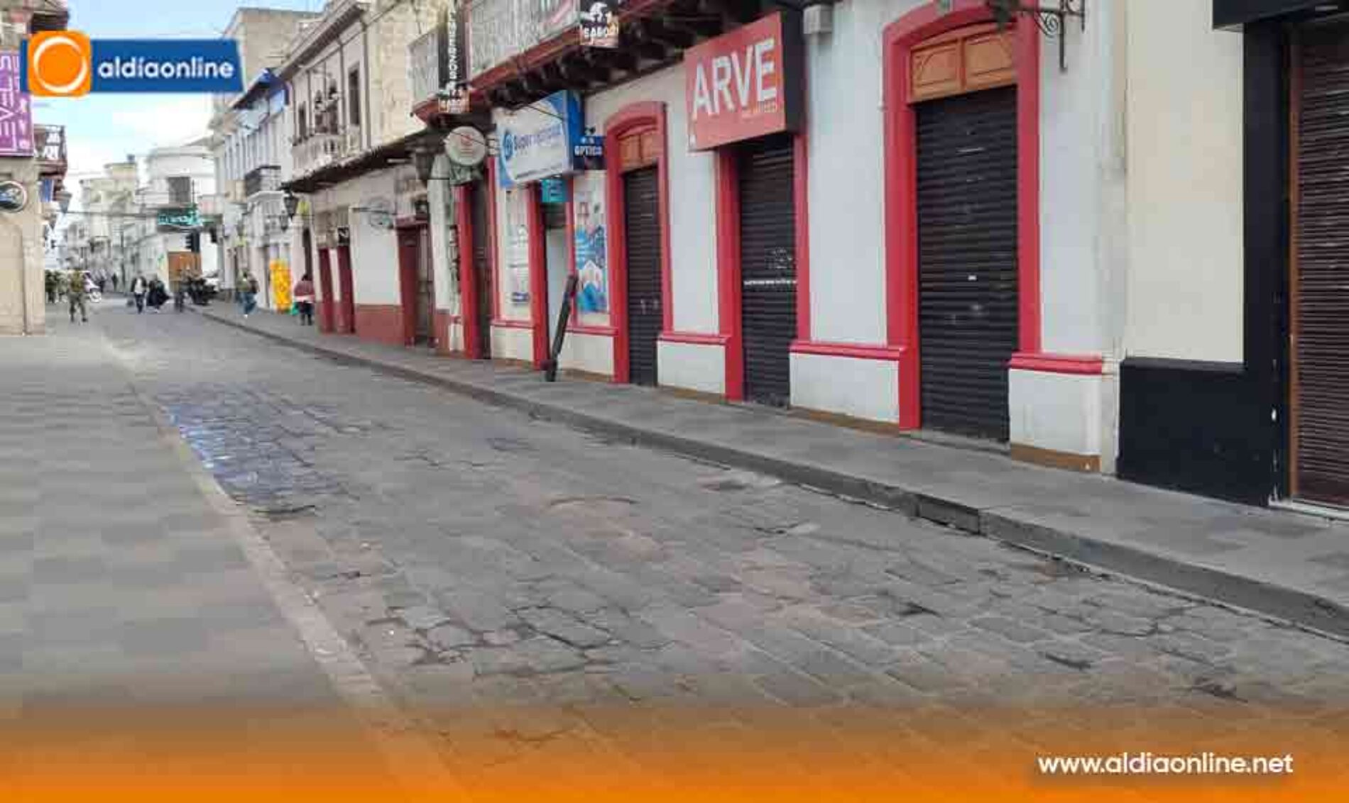 COMERCIANTES DEL CENTRO DE LATACUNGA  SOLICITARÁN A GOBERNADOR LEVANTAR LA  RESTRICCIÓN DEL PASO PEATONAL
