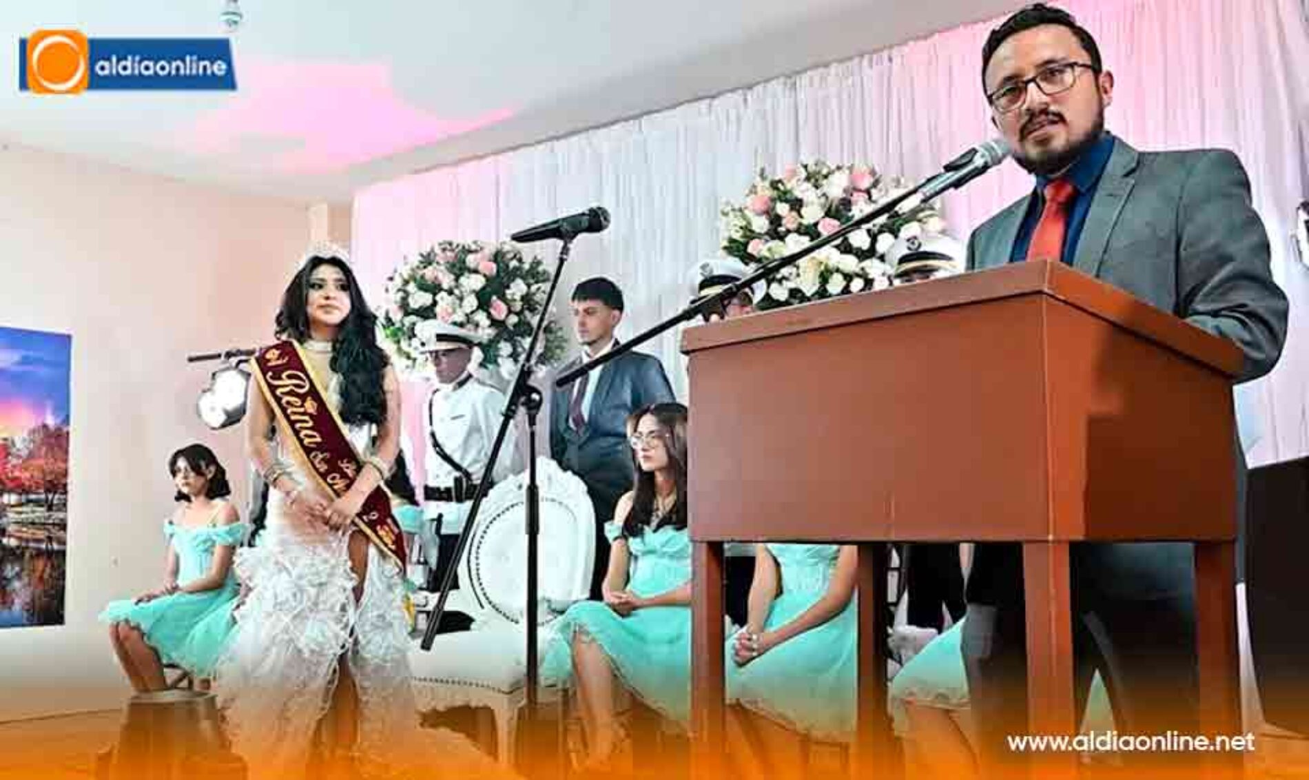 CARLA “I” REINA DEL BARRIO SAN ANTONIO 2 DEL CANTÓN SALCEDO FUE CORONADA Y EXALTADA (VIDEO)