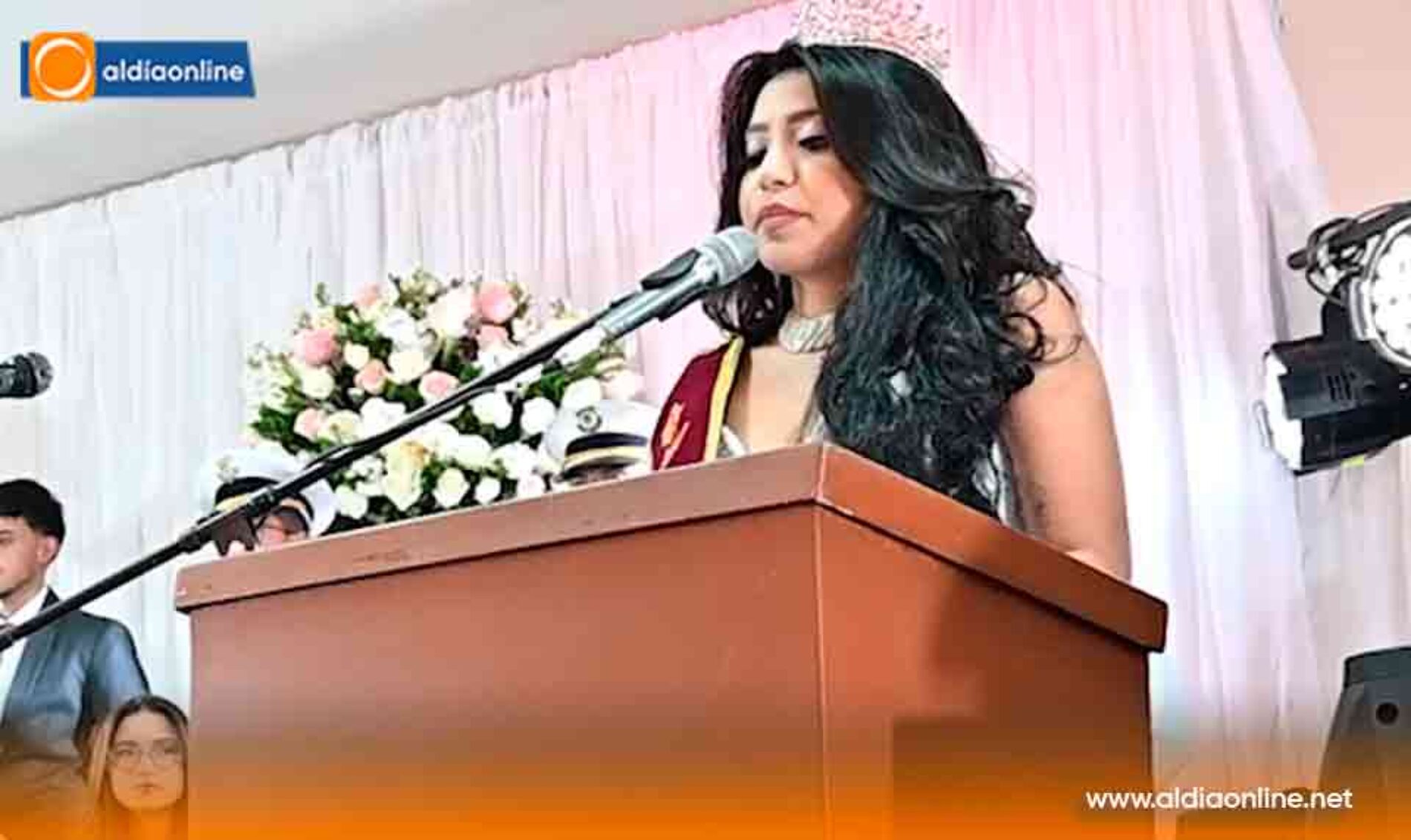 CARLA “I” REINA DEL BARRIO SAN ANTONIO 2 DEL CANTÓN SALCEDO FUE CORONADA Y EXALTADA (VIDEO)