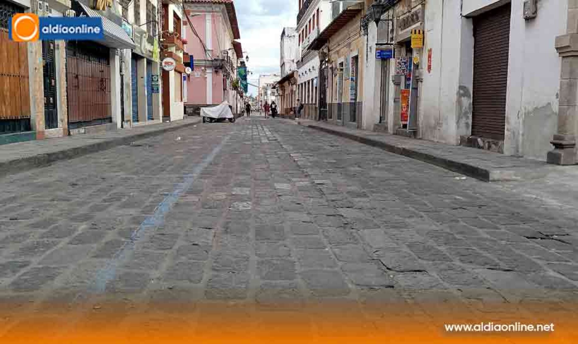COMERCIANTES DEL CENTRO DE LATACUNGA  SOLICITARÁN A GOBERNADOR LEVANTAR LA  RESTRICCIÓN DEL PASO PEATONAL
