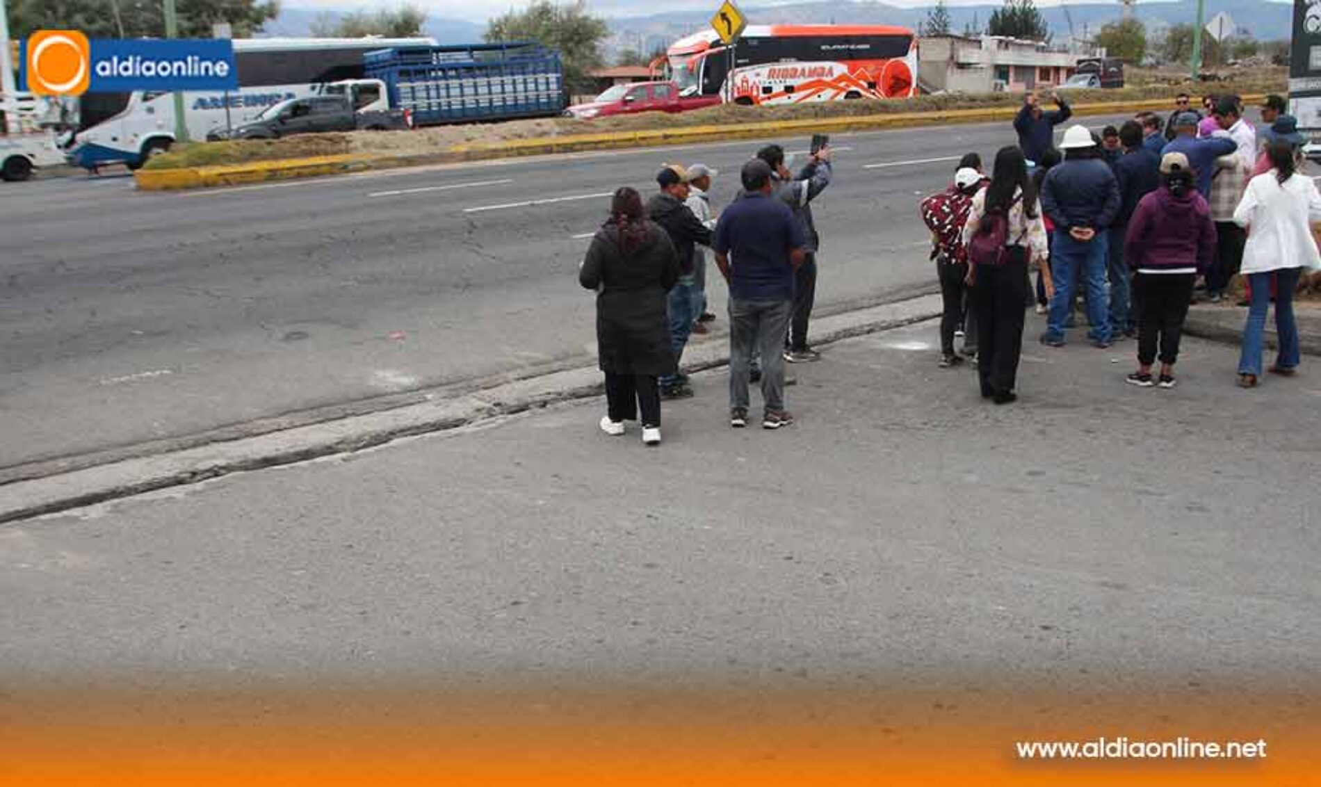 GOBERNADOR DE COTOPAXI MANTUVO REUNIÓN CON DIRIGENTES DEL BARRIO CHAN LLEGANDO ACUERDOS FAVORABLES