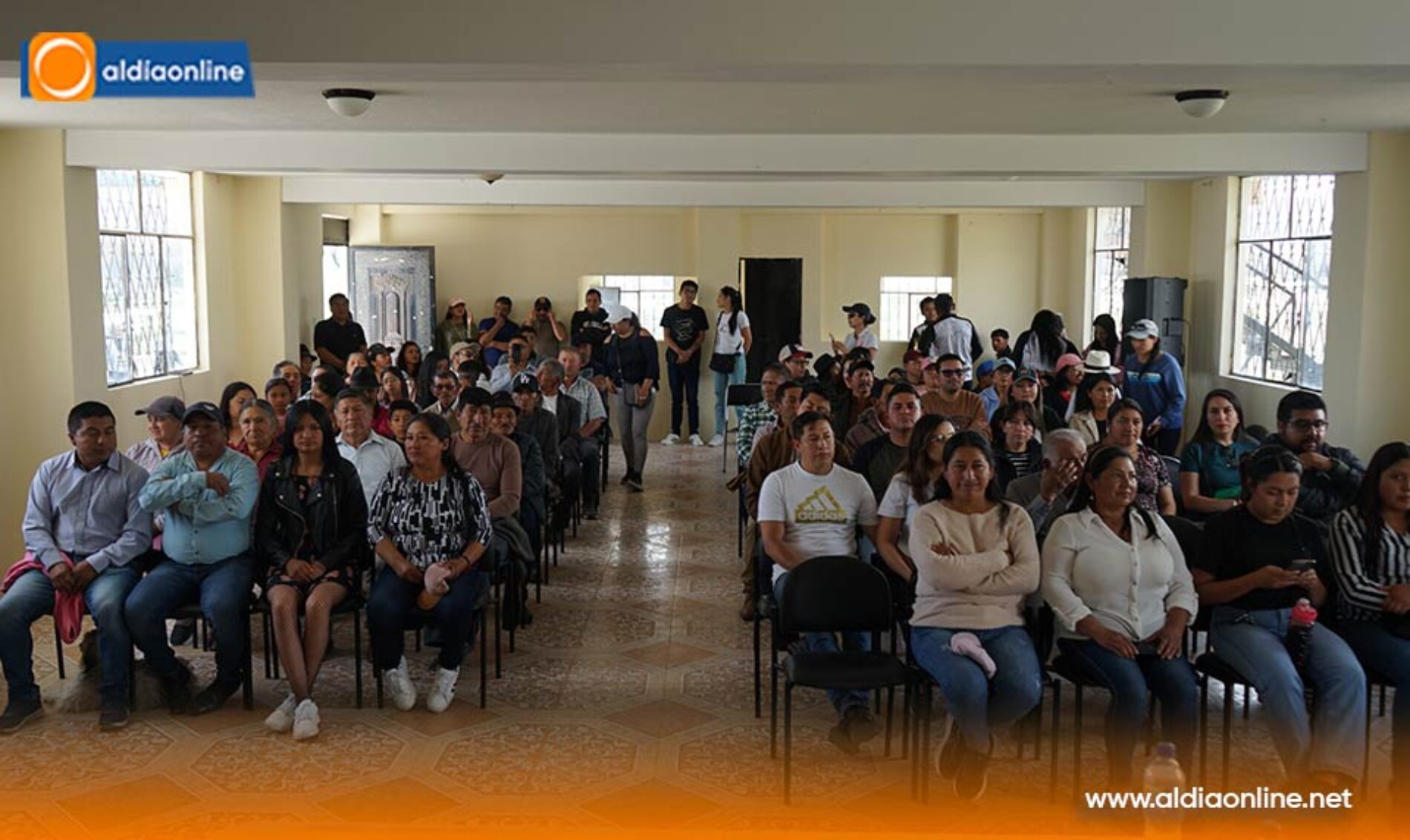 ALCALDÍA DE SALCEDO ENTREGA SEGUNDO PISO DE LA SEDE BARRIAL DE SAN FRANCISCO DE ULIVÍ