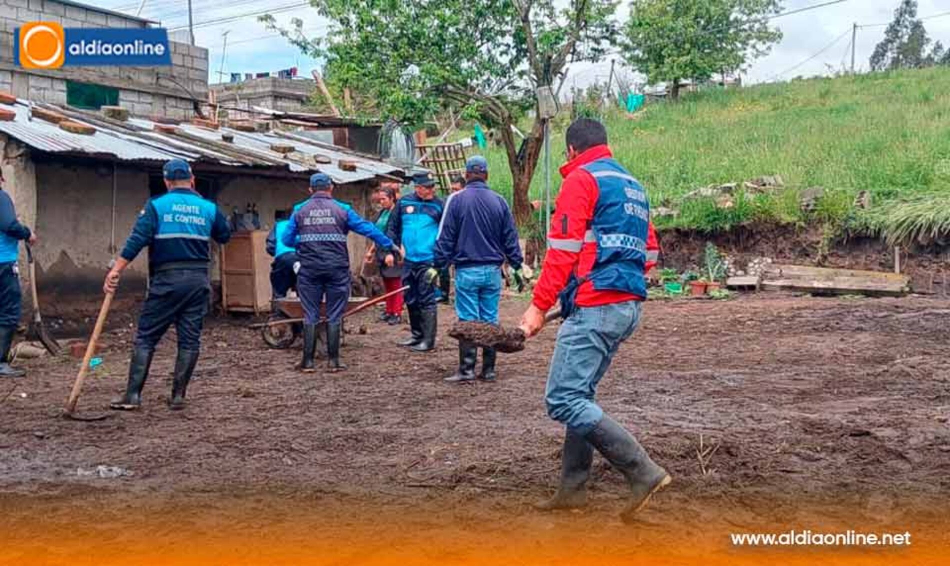 MUNICIPIO DE LATACUNGA ATIENDE EMERGENCIAS POR FUERTES LLUVIAS EN BELISARIO QUEVEDO