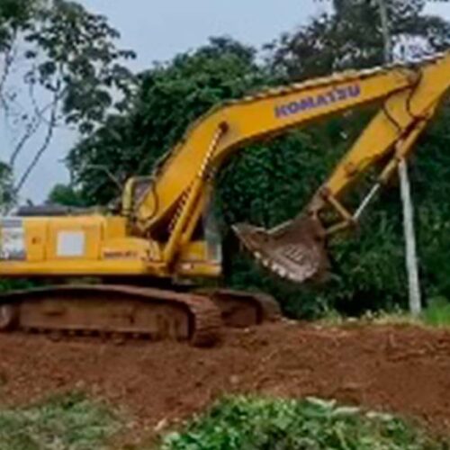 LA MAQUINARIA DEL GAD MUNICIPAL DE LA MANÁ EJECUTA TRABAJOS PREVENTIVOS ANTE LA TEMPORADA INVERNAL