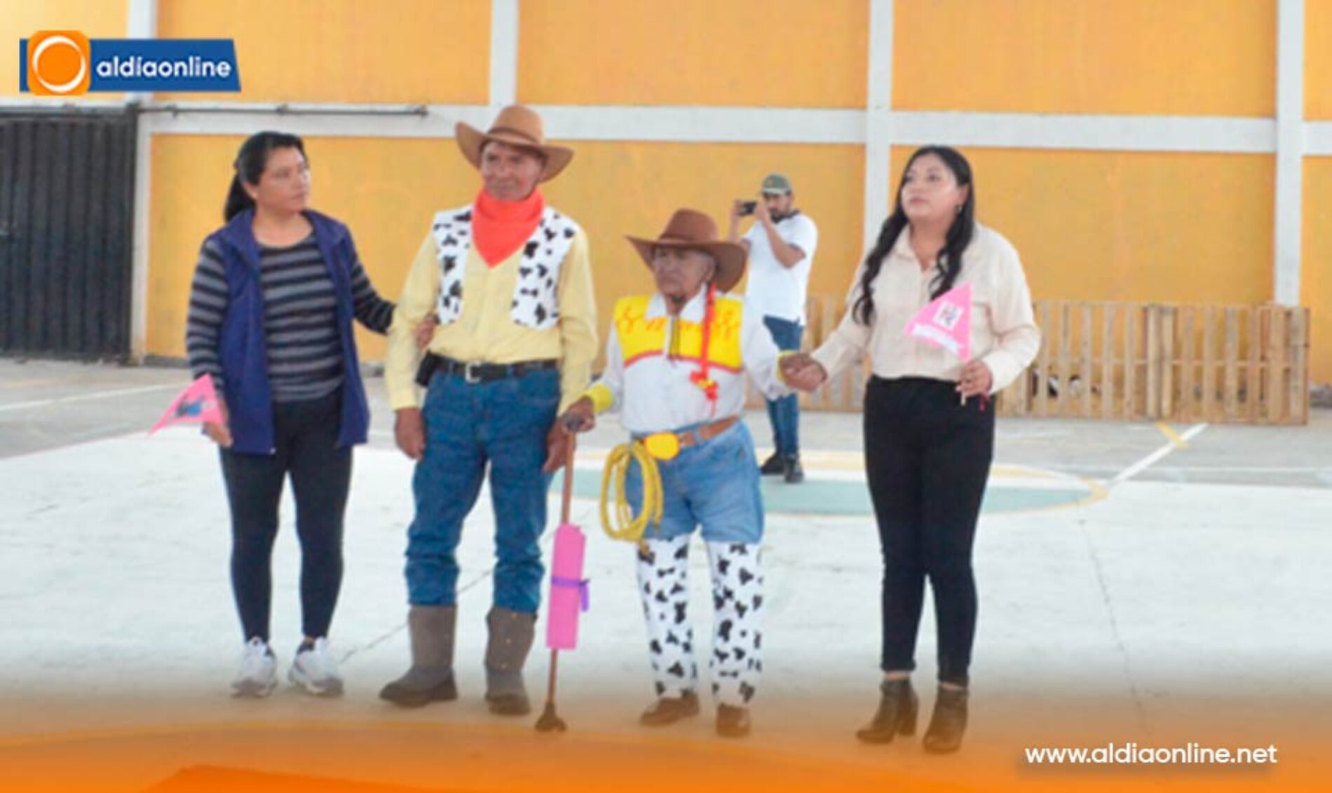 DÍA DEL ADULTO MAYOR FESTEJÓ GOBIERNO PARROQUIAL DE GUAYTACAMA CON VARIAS ACTIVIDADES (VIDEO)