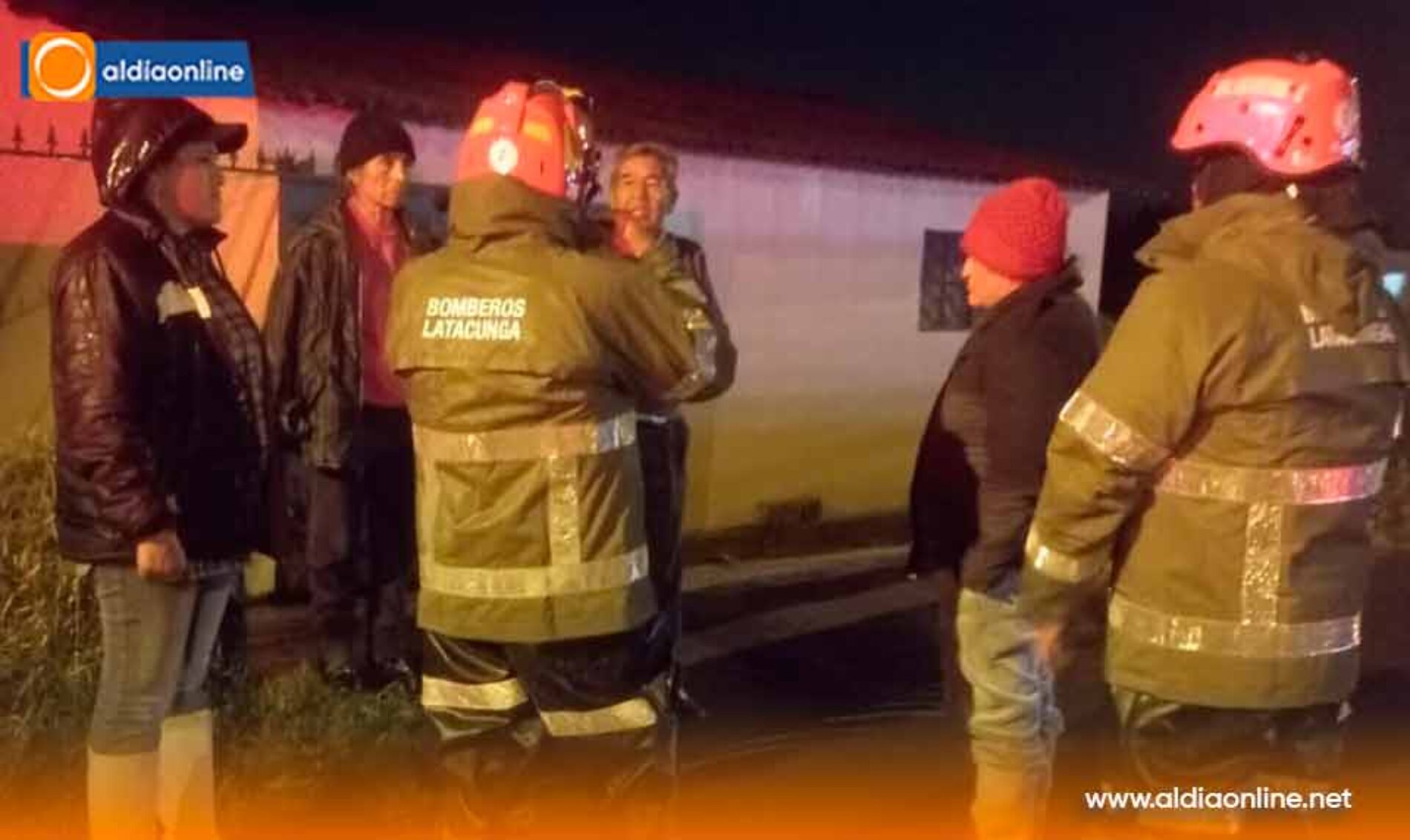 BOMBEROS LATACUNGA, ATENDIÓ ALERTAS POR INUNDACIONES DEBIDO A LAS INTENSAS LLUVIAS