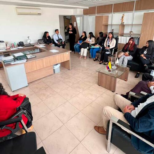 EGRESADOS DE DERECHO INICIARON PRÁCTICAS PREPROFESIONALES EN COTOPAXI