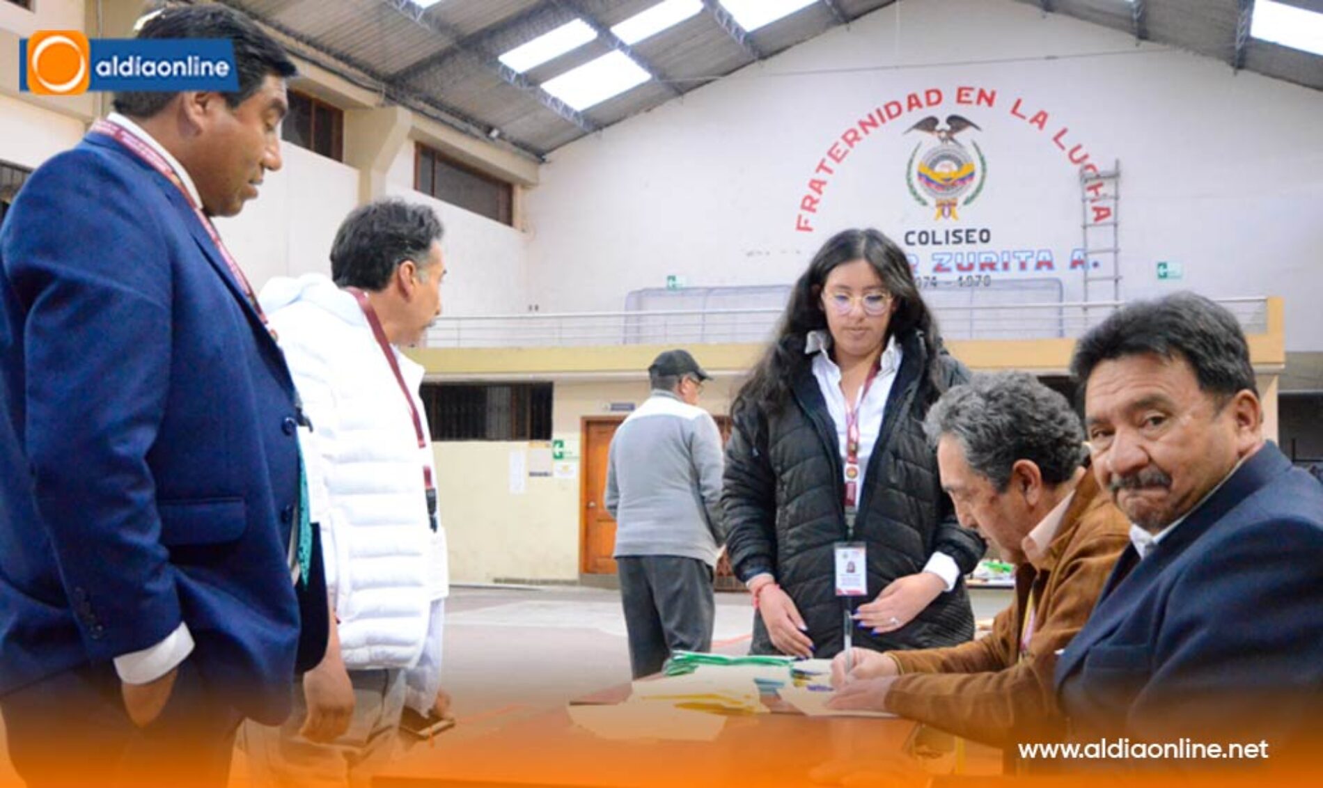 VOTO NULO SE IMPUSO EN LAS ELECCIONES DEL SINDICATO DE CHOFERES PROFESIONALES DE COTOPAXI (VIDEO)