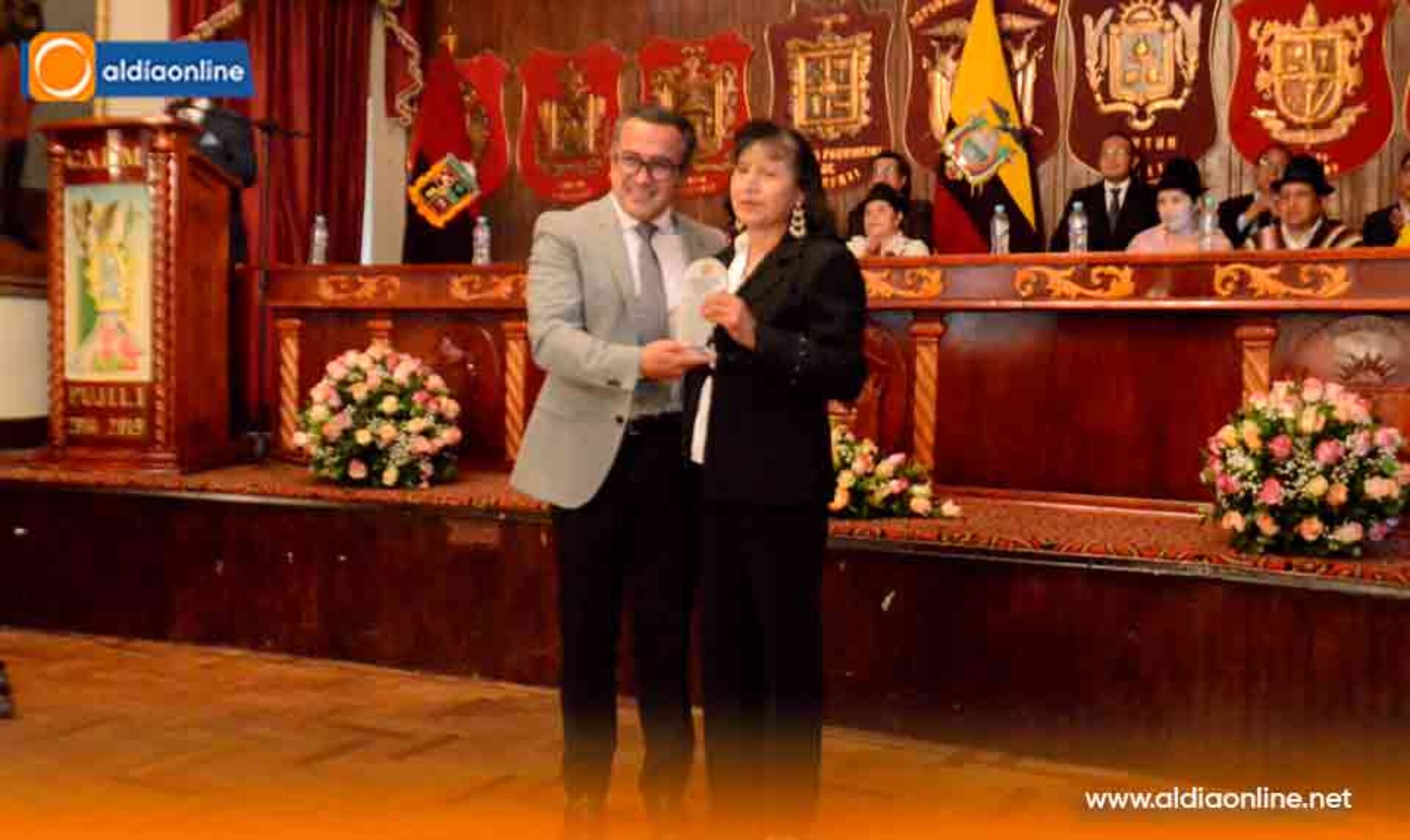 PUJILÍ TUVO SESIÓN SOLEMNE EN LOS 173 AÑOS DE VIDA POLÍTICA CON RECONOCIMIENTO A FUNCIONARIOS (VIDEO)