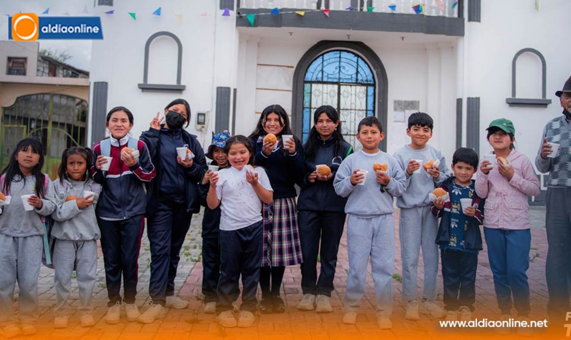 MÁS DE MIL COLADAS MORADAS COMPARTIDAS CON LAS FAMILIAS DEL BARRIO PILACOTO