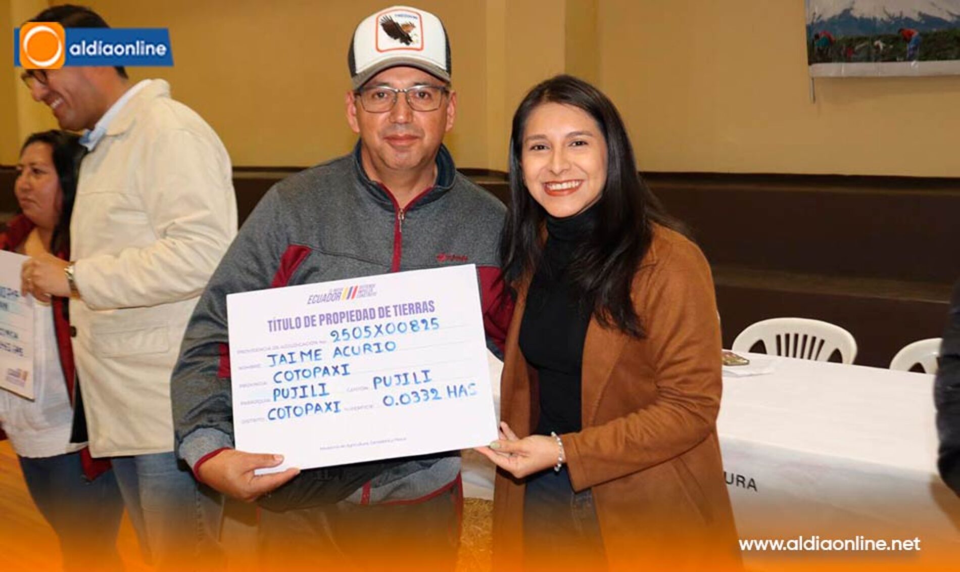 MÁS DE 400 PRODUCTORES DE COTOPAXI RECIBEN MAQUINARIA AGRÍCOLA, TÍTULOS DE PROPIEDAD, CARNETS Y CERTIFICADOS AFC